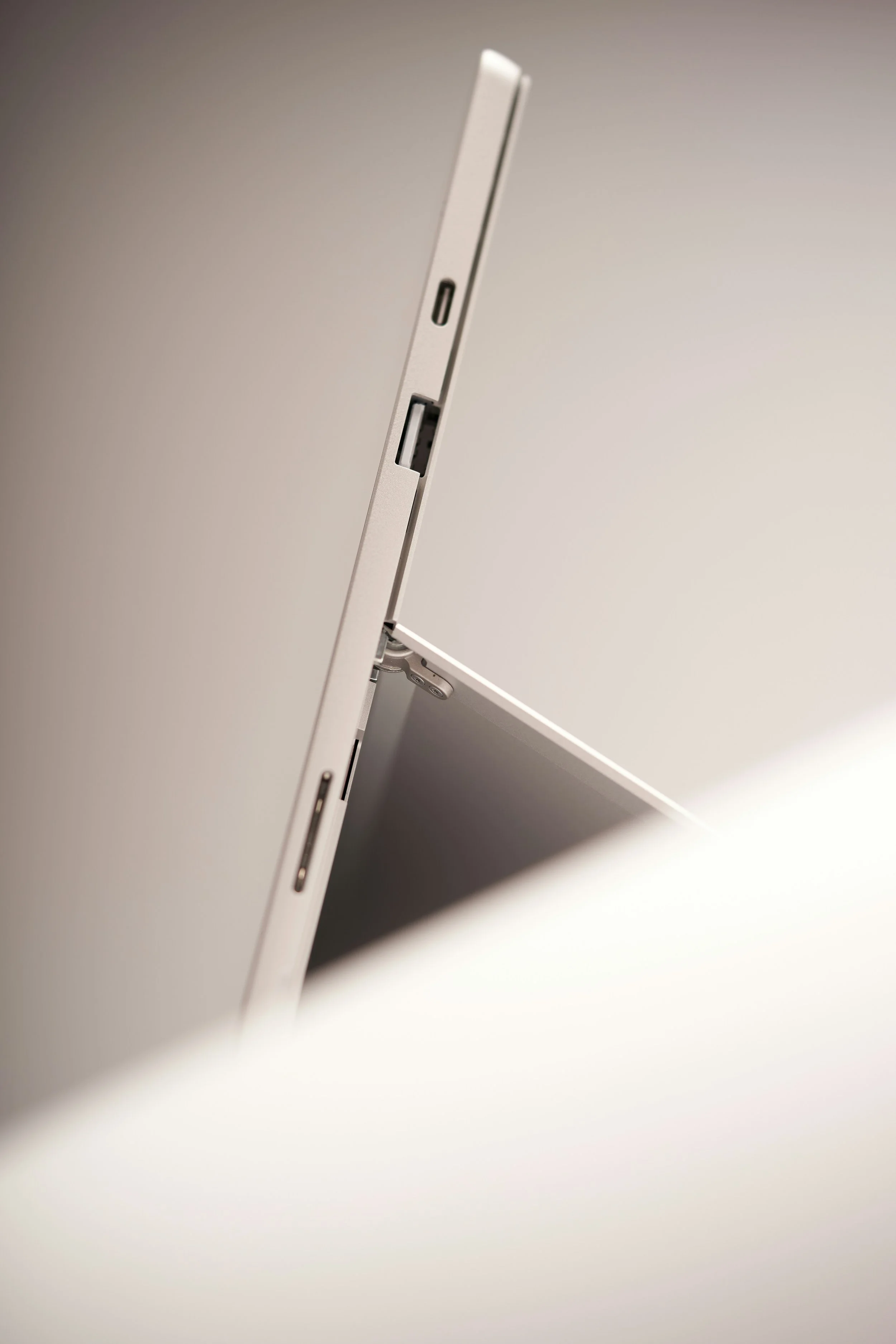 Business laptop representing technology research, sourcing and recommendations to help Australian businesses choose the right IT hardware and solutions.