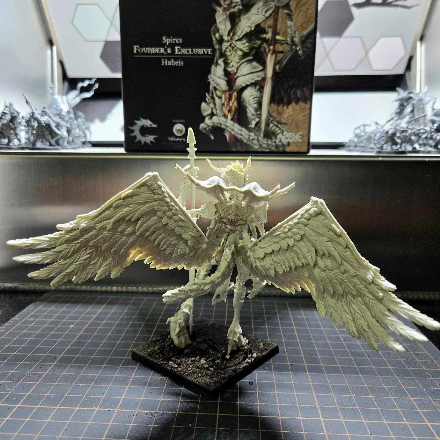 Incroyable trouvaille chez @imaginaire.86!
Probablement la plus impressionante "miniature" que j'ai assembl&eacute;e cette ann&eacute;e 🖤 

#miniatures #conquest #art