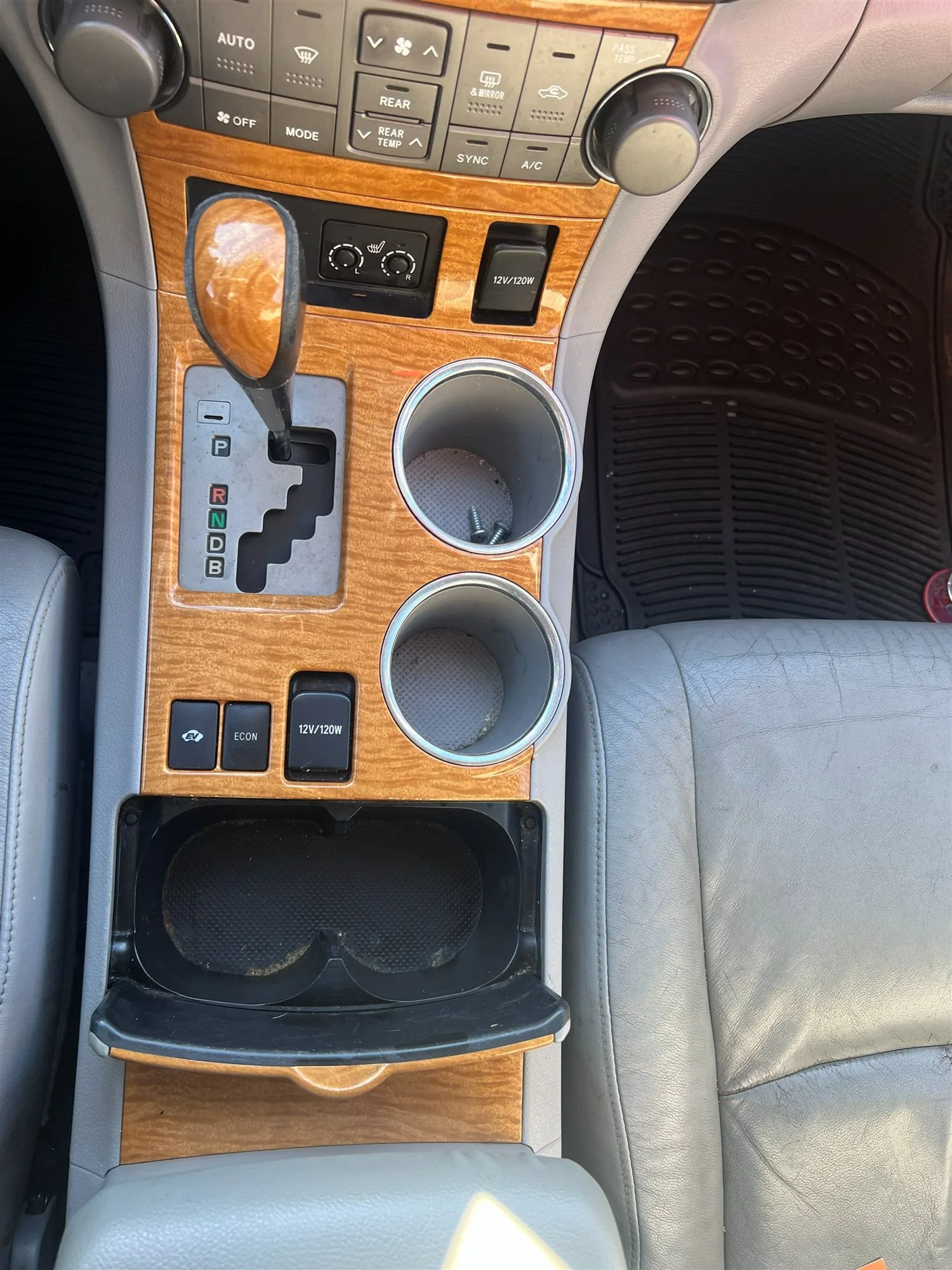 2008-toyota-highlander-hybrid-limited-east-northport-10.jpg