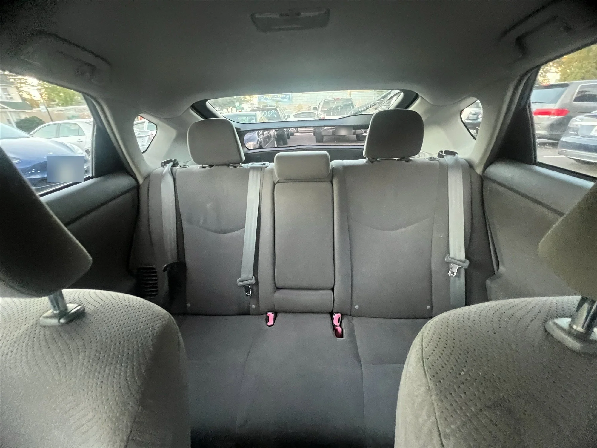 2010-toyota-prius-blue-east-northport-09.jpg