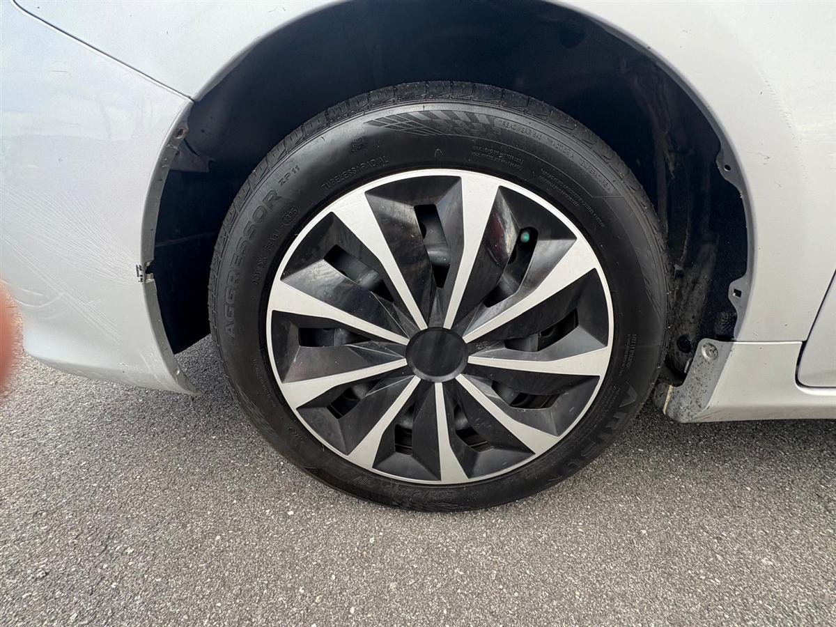 2010 Toyota Corolla, silver, wheel and tire