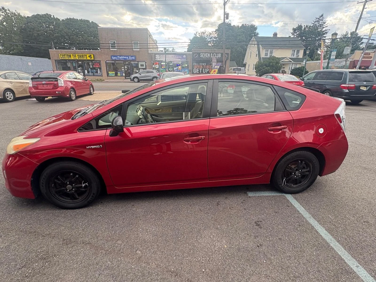 2013-toyota-prius-east-northport-01.jpg