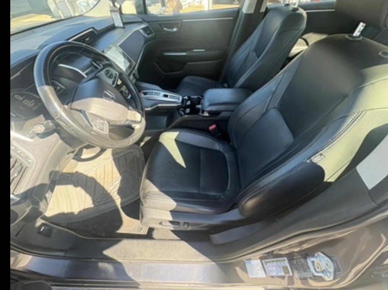 2018-honda-clarity-touring-east-northport-09.jpg