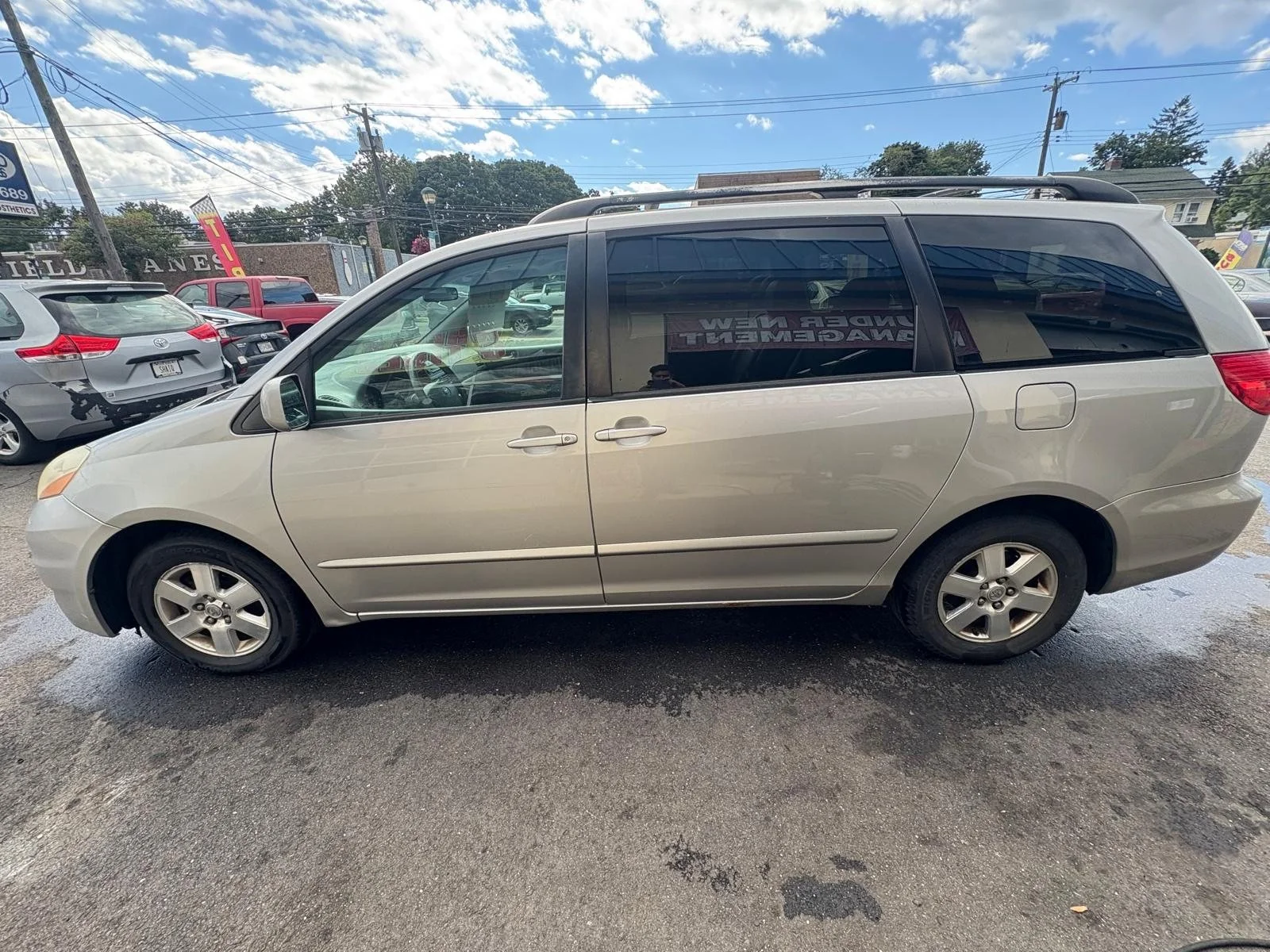 2008-toyota-sienna-xle-east-northport-02.jpg