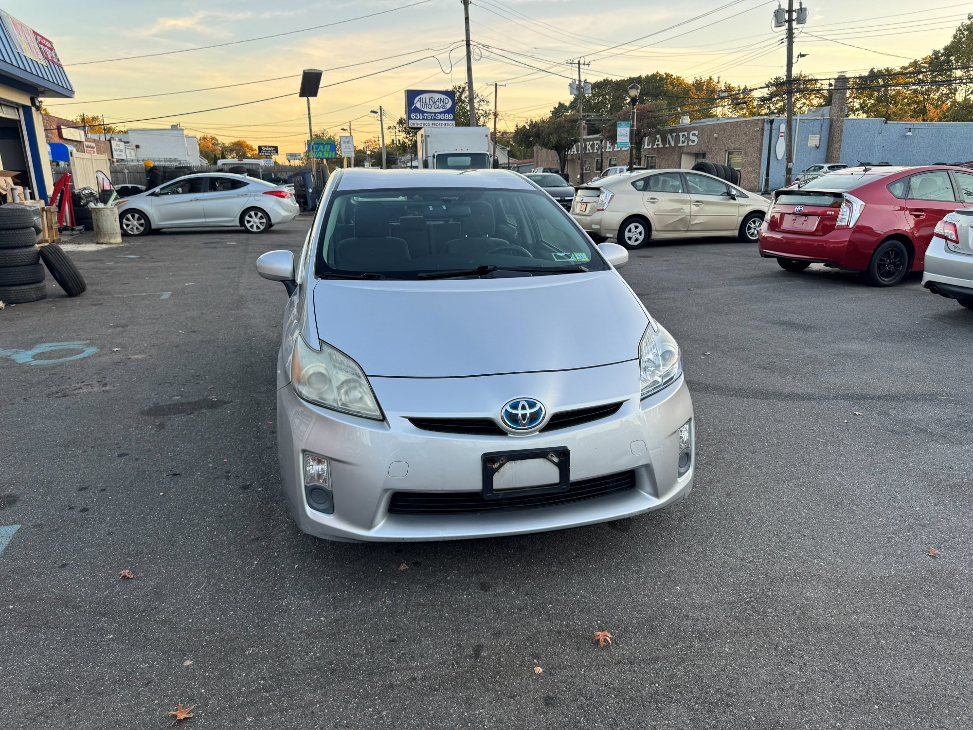 2010-toyota-prius-silver-for-sale-east-northport-02.jpg