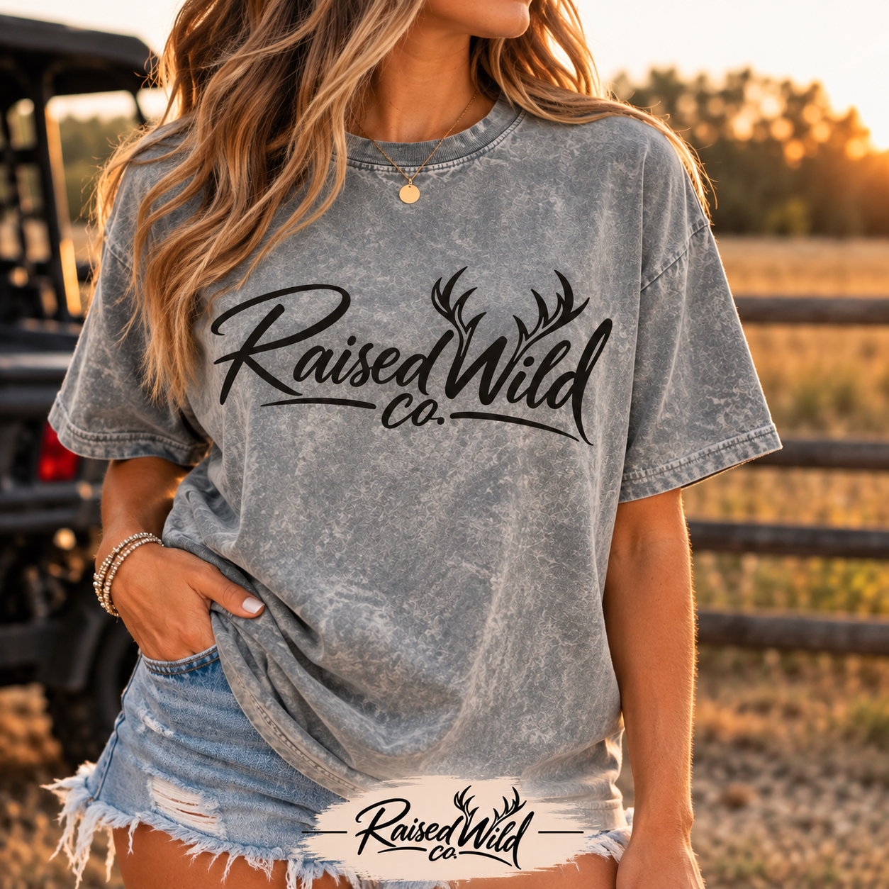 womens tye dye logo tee .png