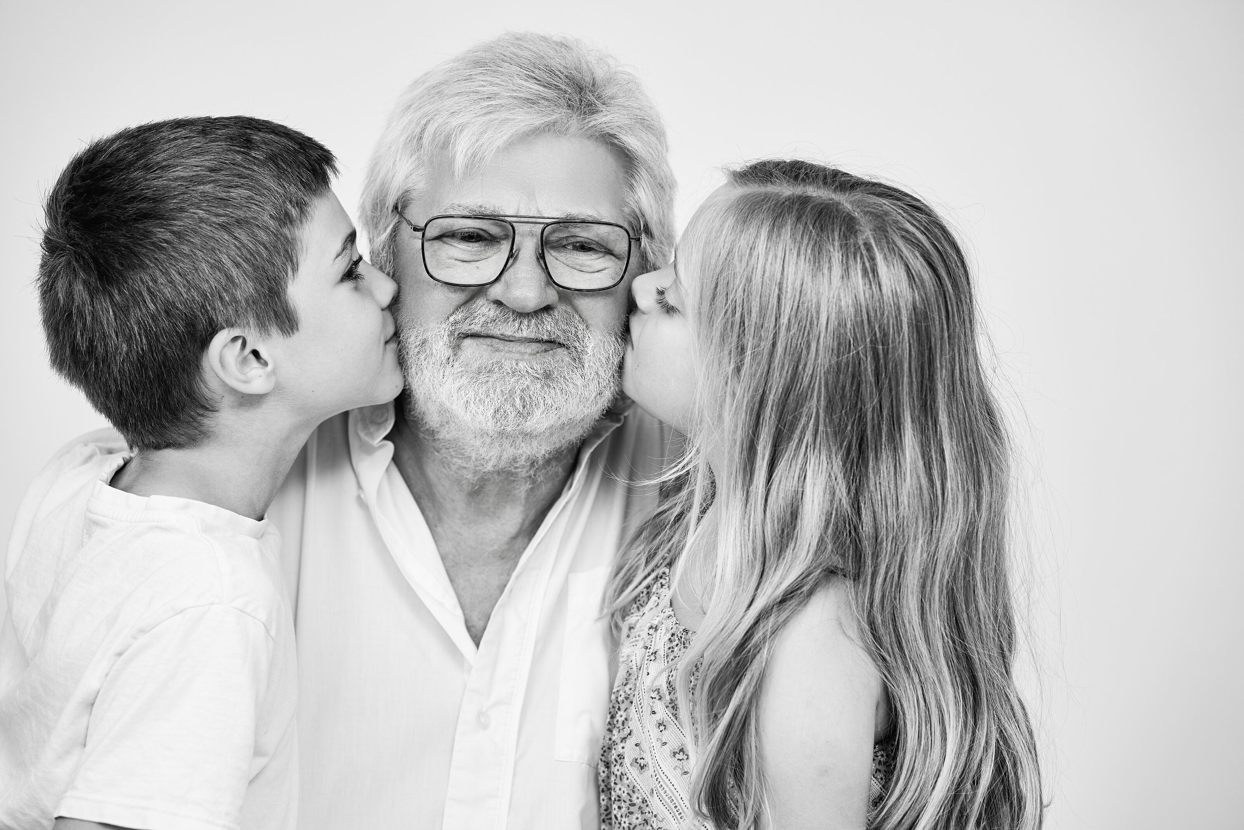 Grandfather & Grandchildren Portrait | Family Photographer Annecy & Geneva.jpg