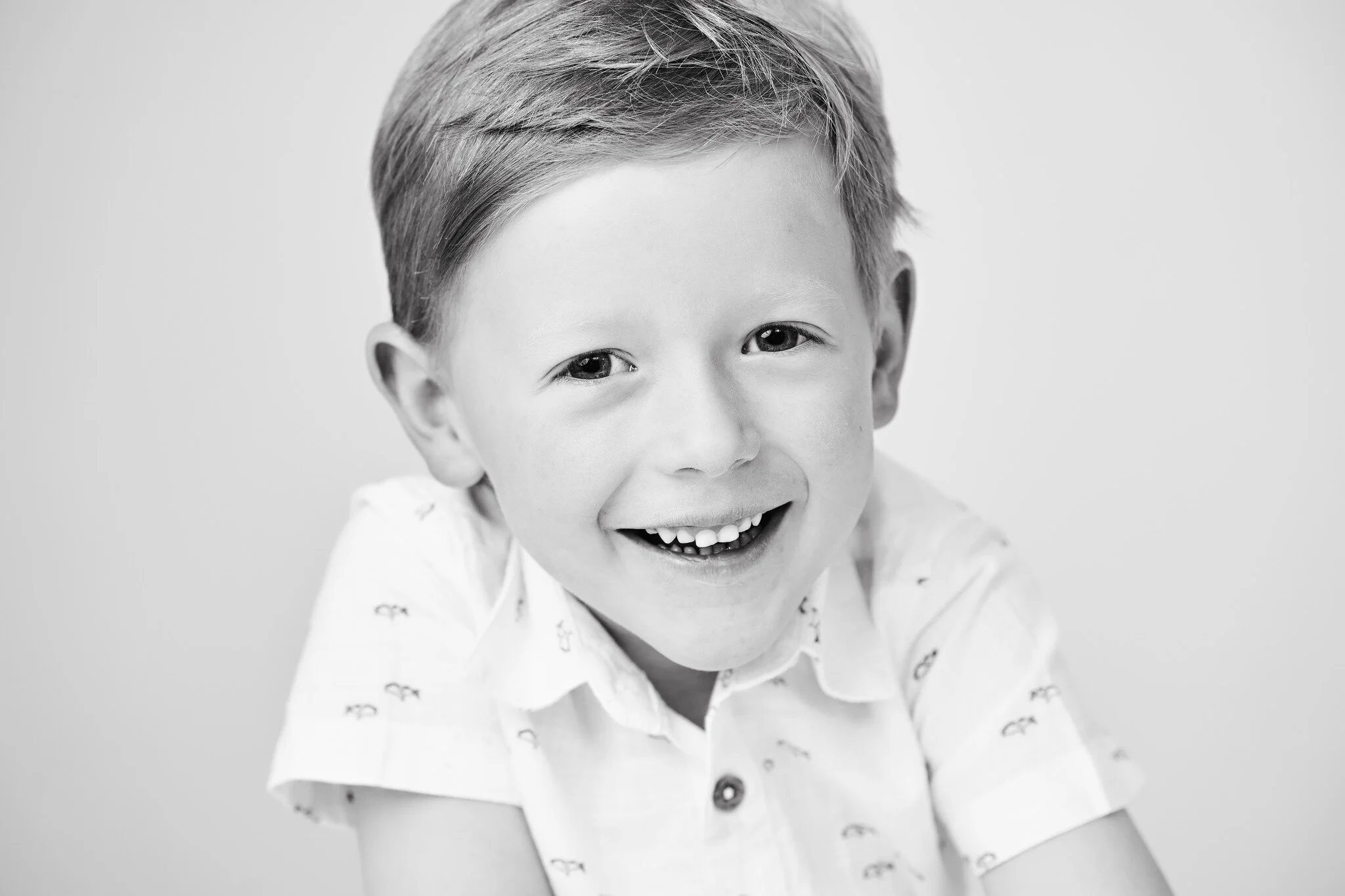 Cute boy portrait Black and white Lucas Gudaniec Photography.jpg