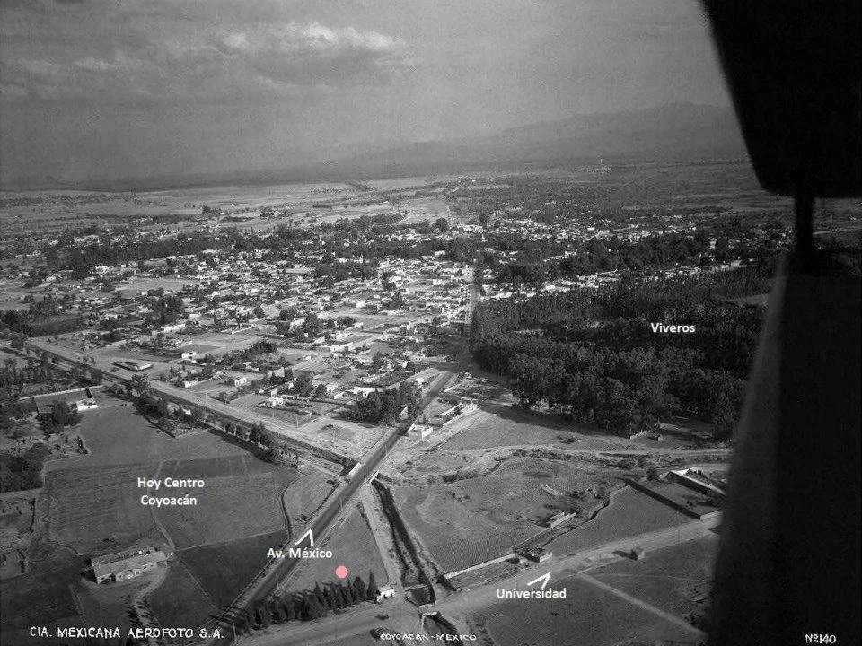 Av Mex y R Chur 1932 unio R Magd Am Calz narvarte lugo Casas Aleman y hoy Av Univ al fondo Coy.jpg