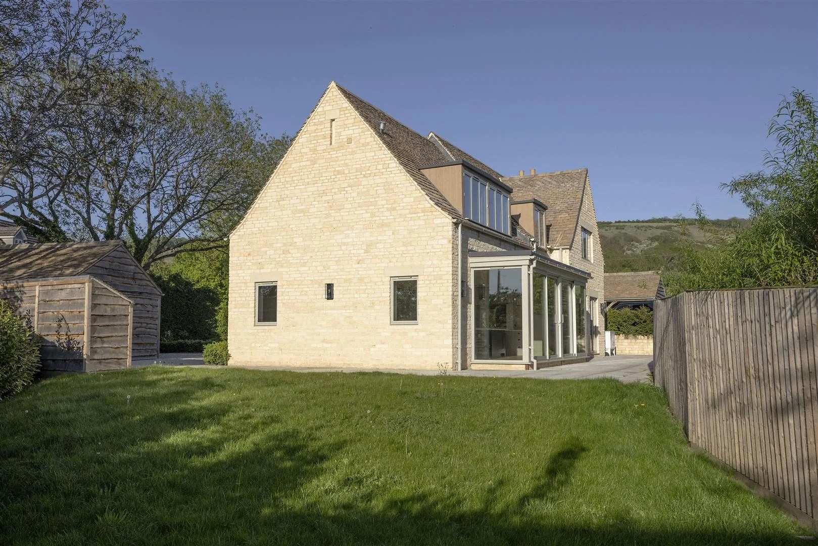 noverton-lane-stone-gable-and-glazed-garden-room.jpg