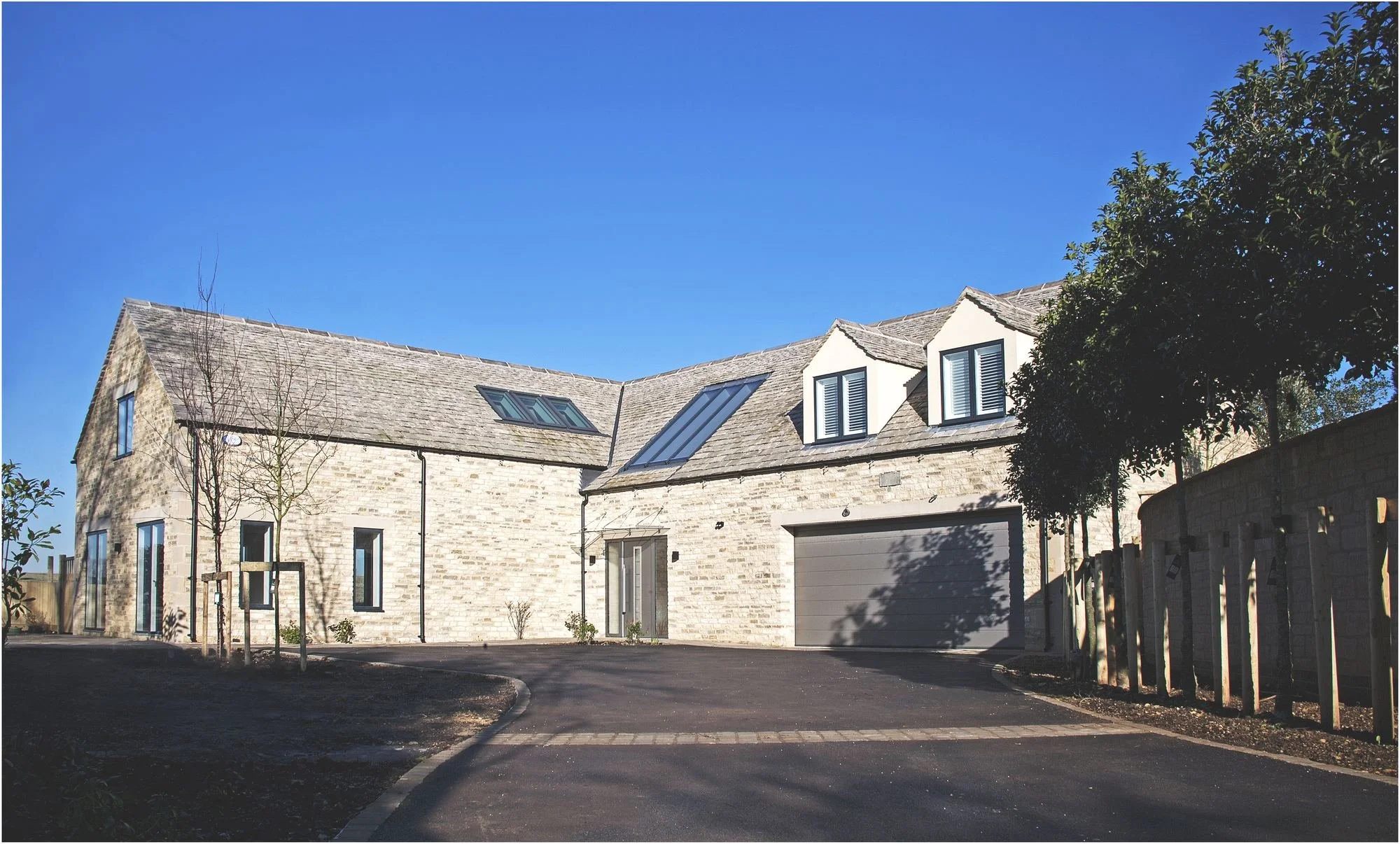 silver-birches-driveway-and-garage-wing.jpg