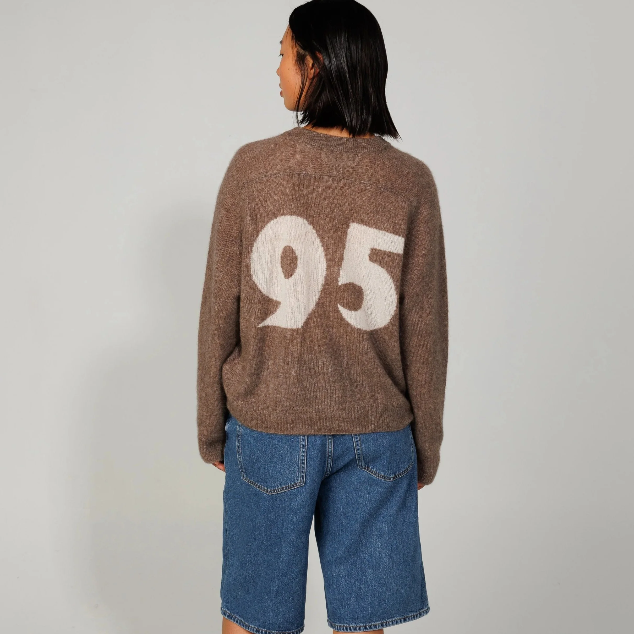 SS27_AMARA+CAYE+JUMPER_SPORTY+BROWN_368_372.jpg