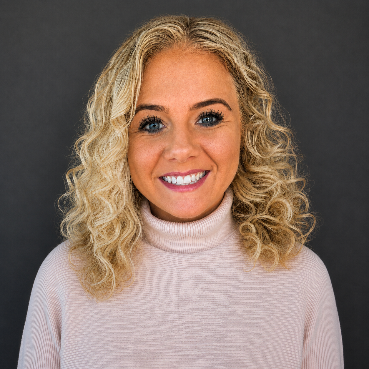 Stephanie Hallum, founder and curriculum designer of Oak & Atlas Learning.
