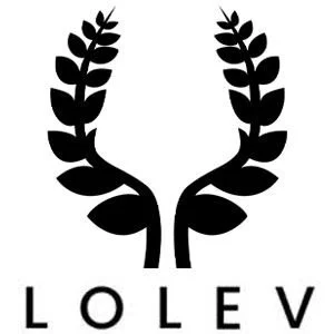 Black laurel wreath with the word 'LOVE' written below.