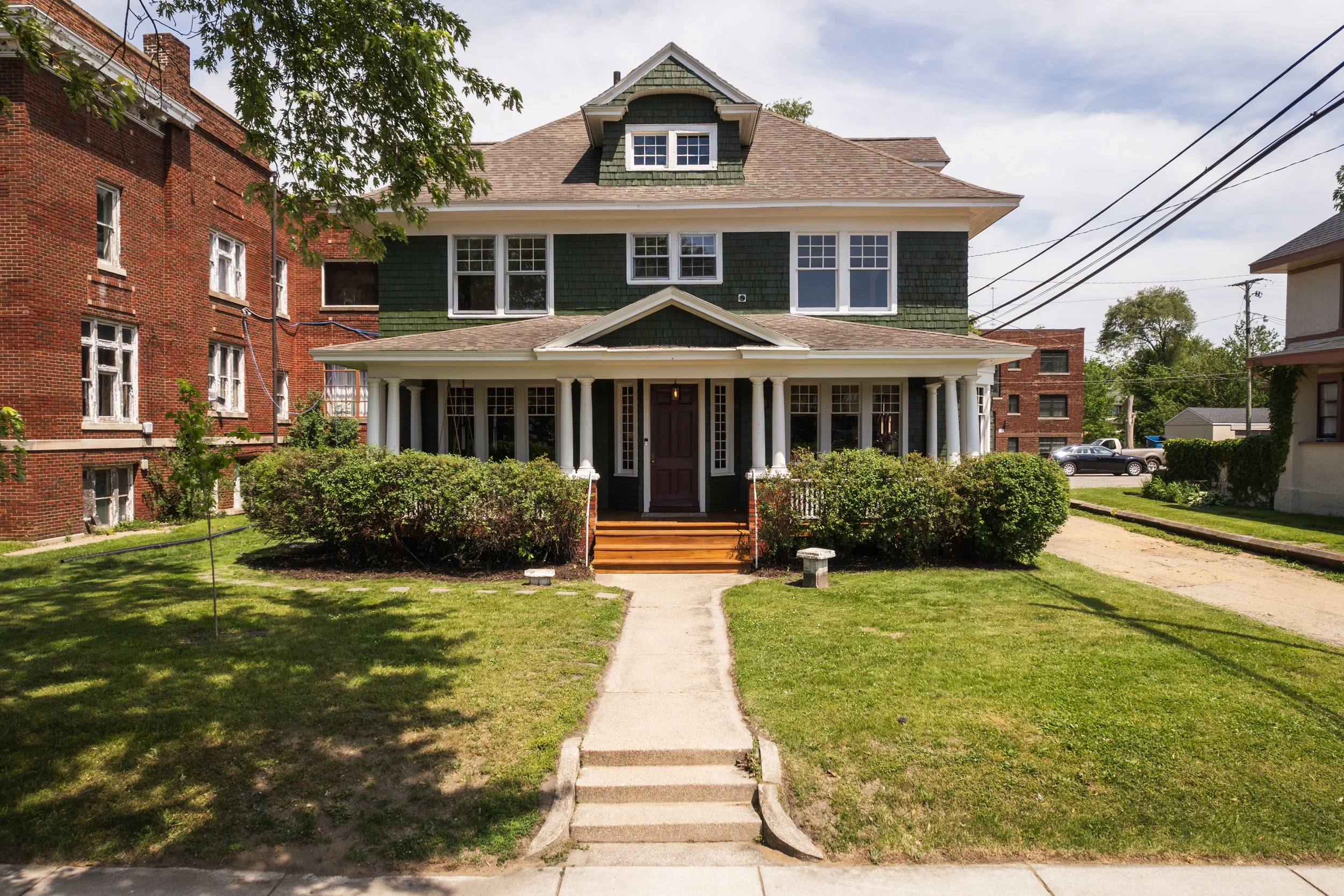 614 s st joseph - exterior-16.jpg