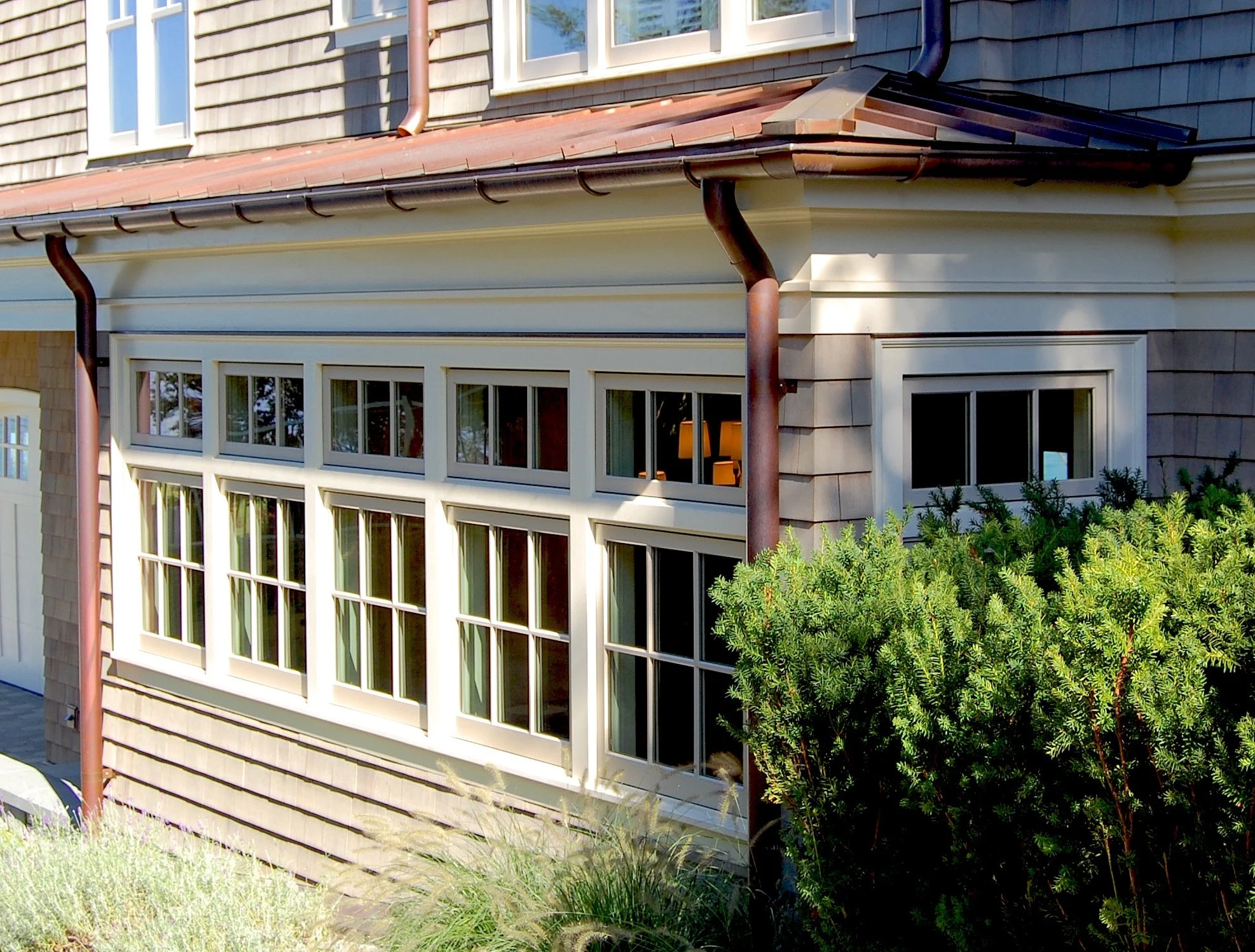 E06 Exterior Detail - Dining Room Bay I.jpg