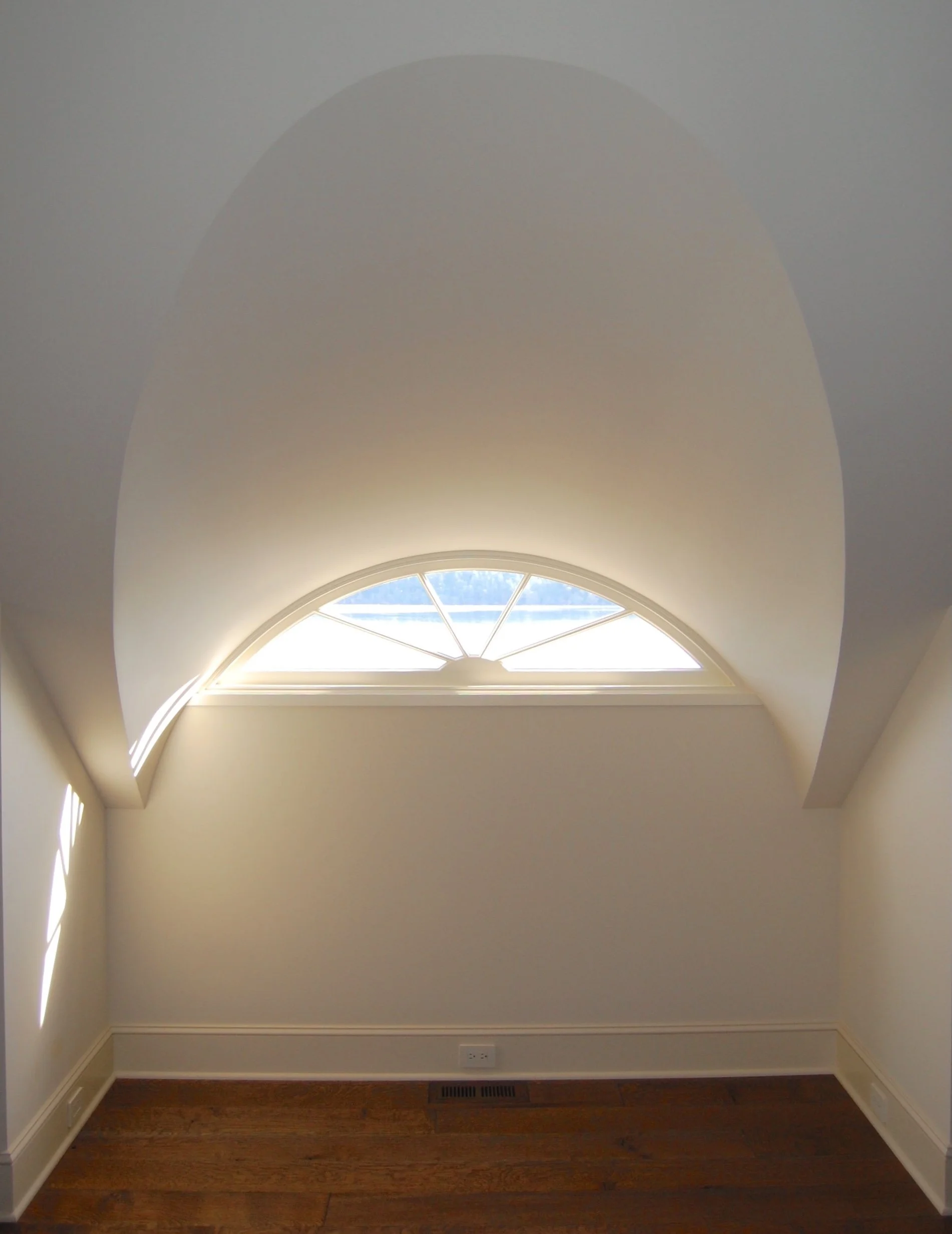 I23 Interior Detail - Eyebrow Dormer I.jpg