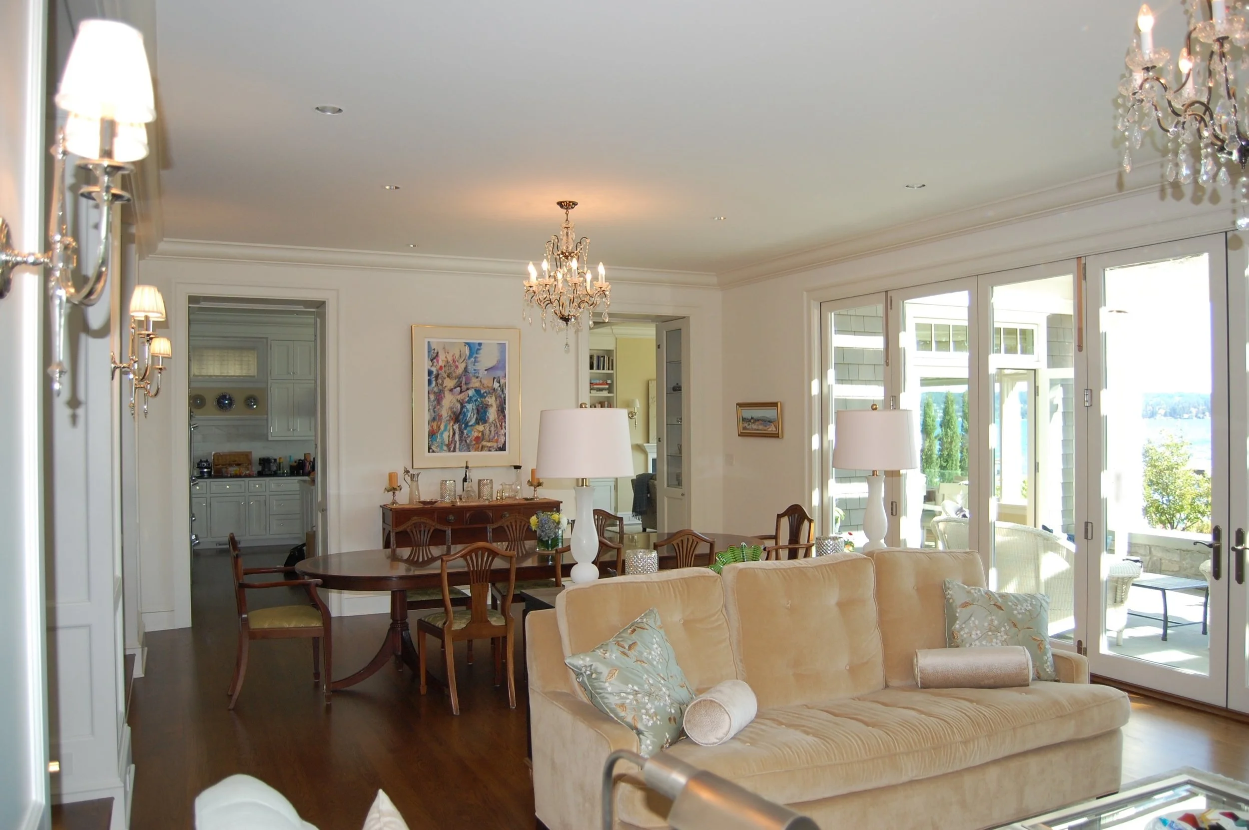 I05 Interior - Living & Dining Room.jpg