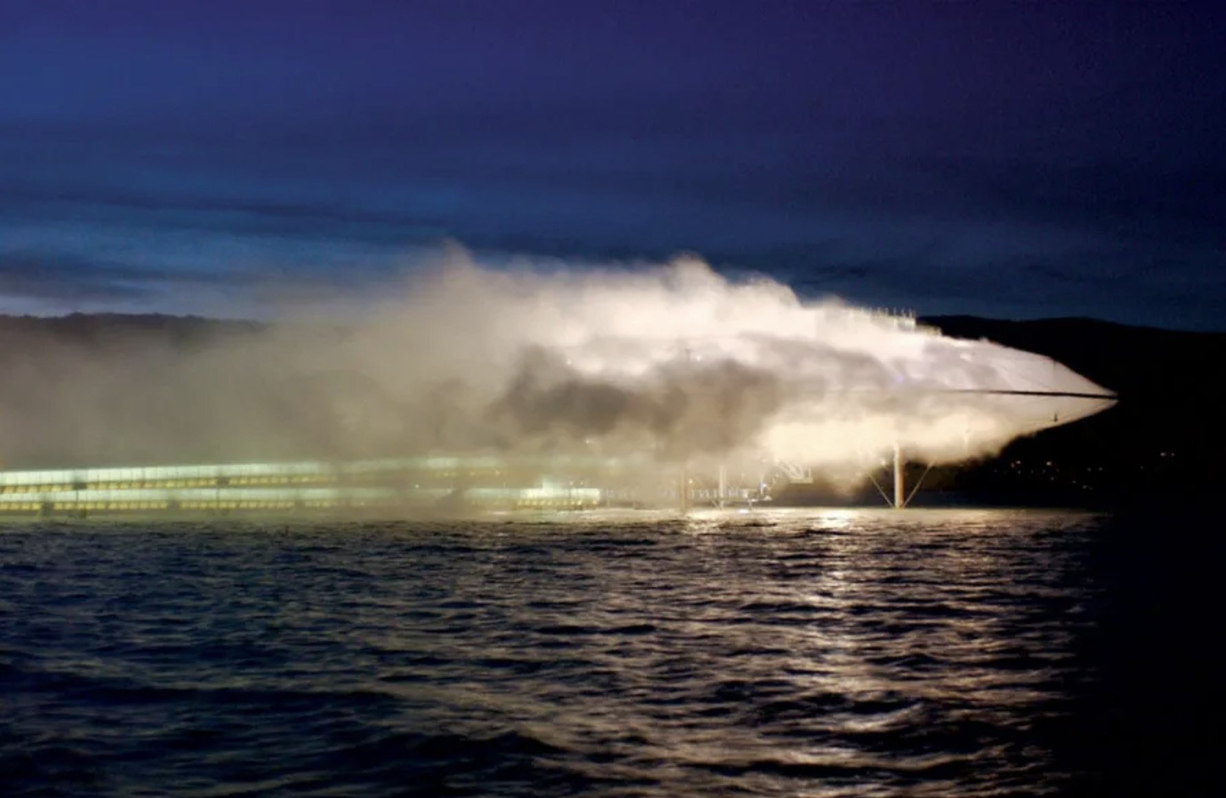 PLATE 1.3: Blur Building, Swiss Expo 2002, designed by the firm of Diller, Scofidio and Renfro