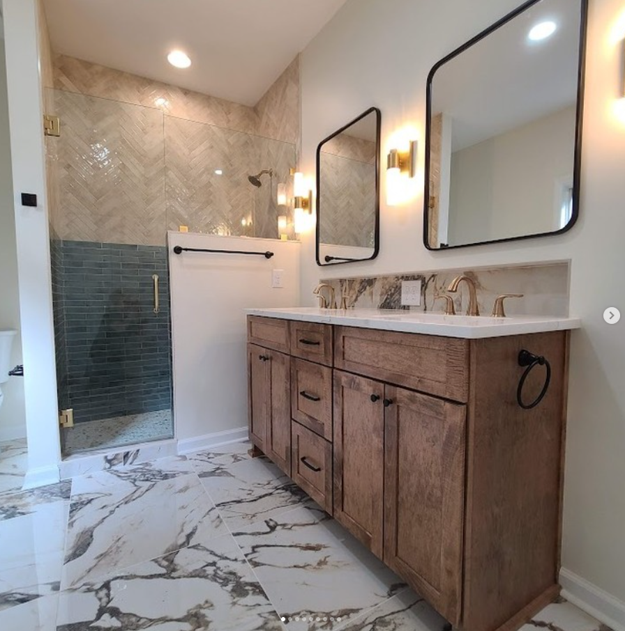 portfolio-wood-vanity-bath.png