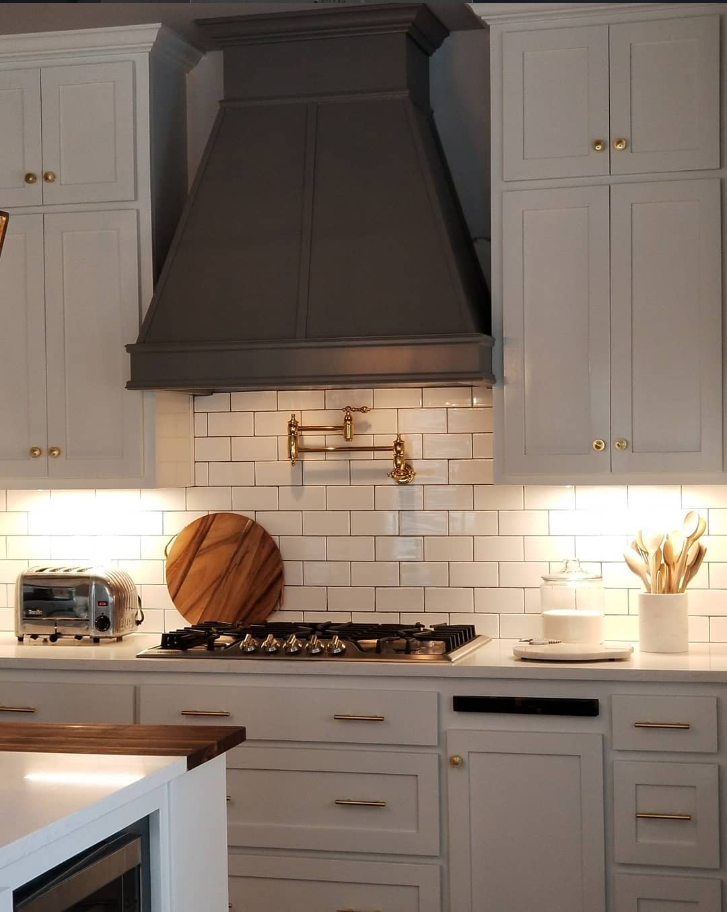 portfolio-range-hood-kitchen.png