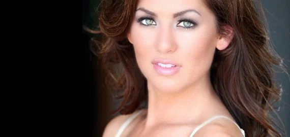 Commercial and editorial makeup artistry by Brianna Errelat