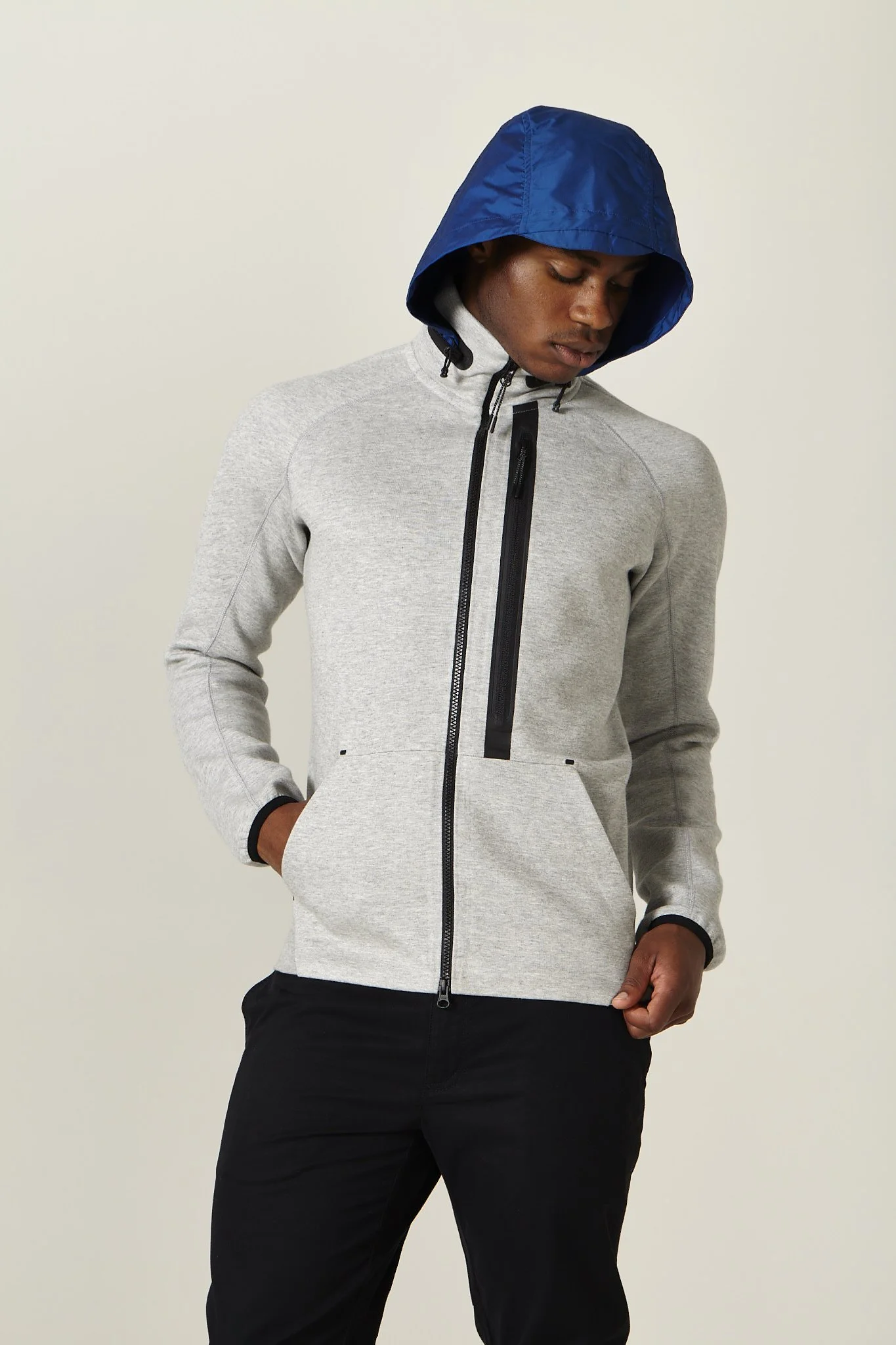 Tech_AW77_HERO_HOOD_UP_V1.jpg