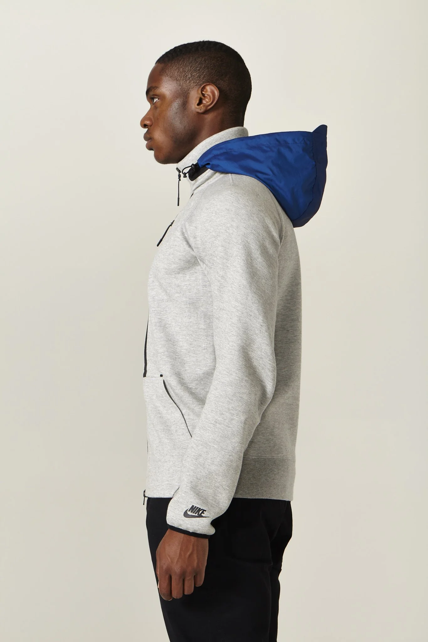 Tech_AW77_HERO_HOOD_DOWN_V1.jpg