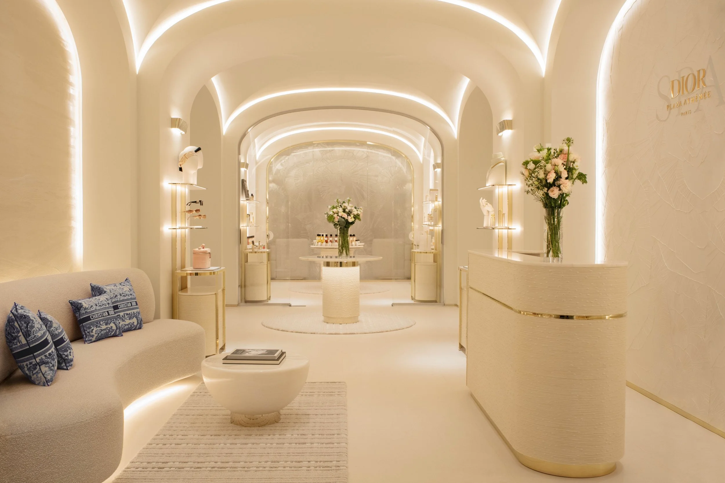 Plaza-athénée-dior-spa-lobby-dorchester-collection.jpg