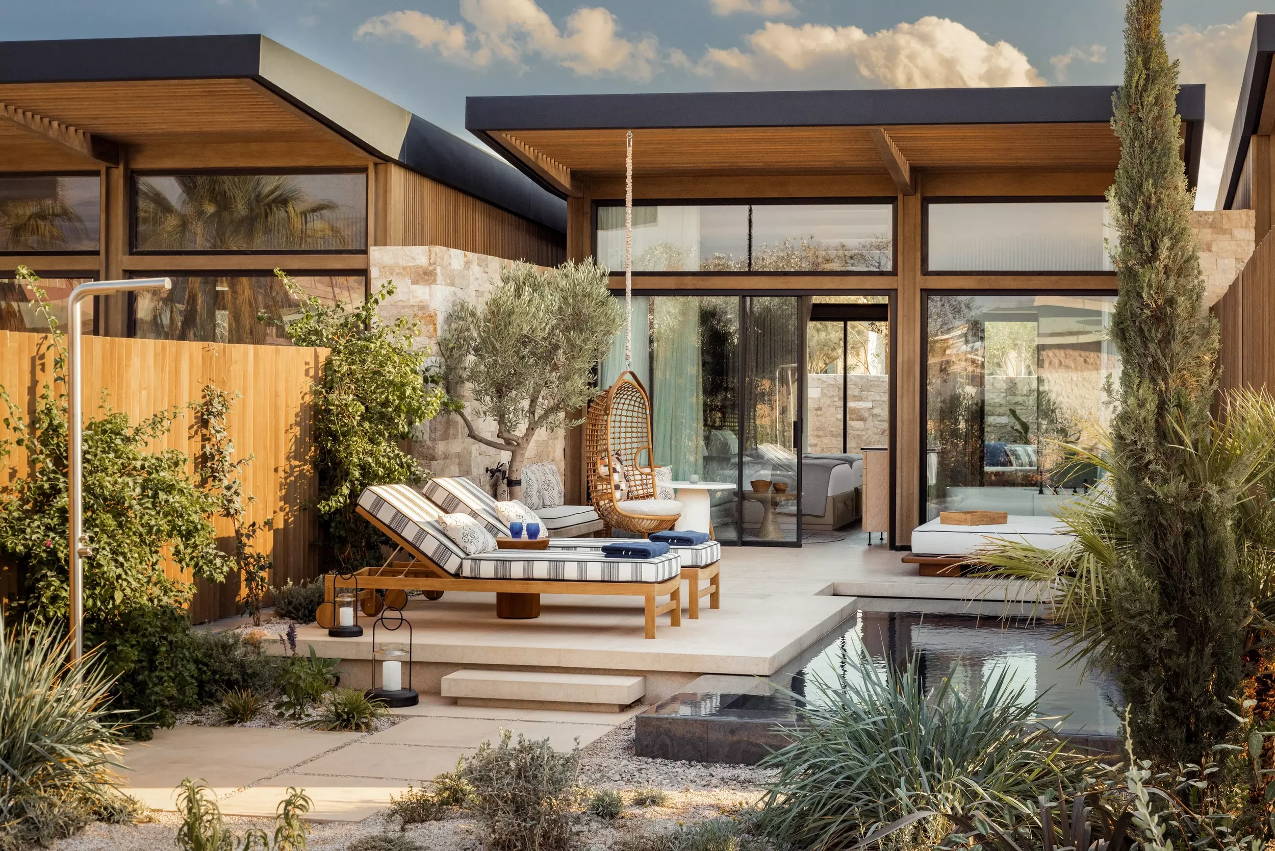 OOAA_AesthesisBungalow_Exterior 2.webp