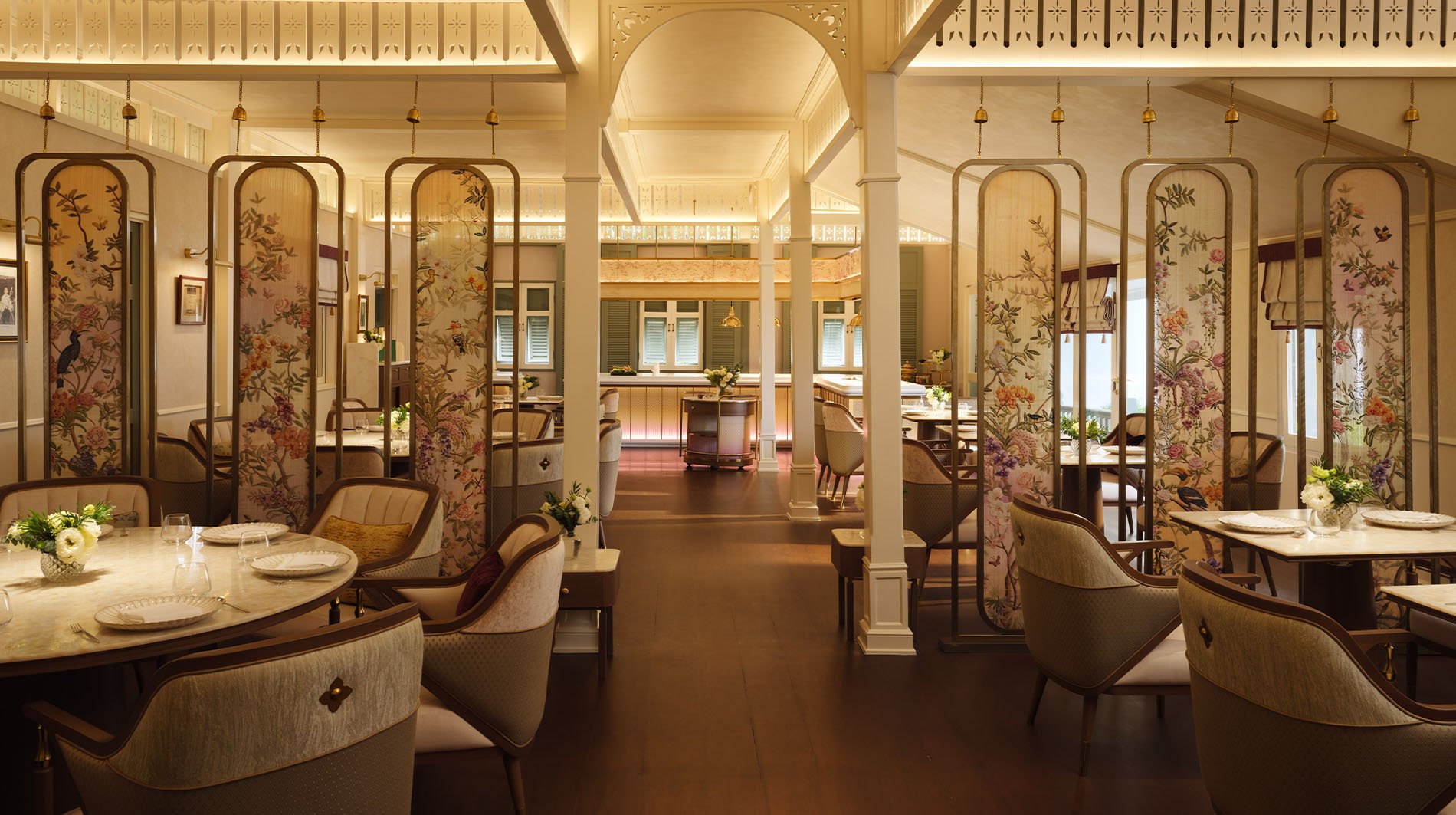 13-bangkok-dine-baan-phraya.jpg