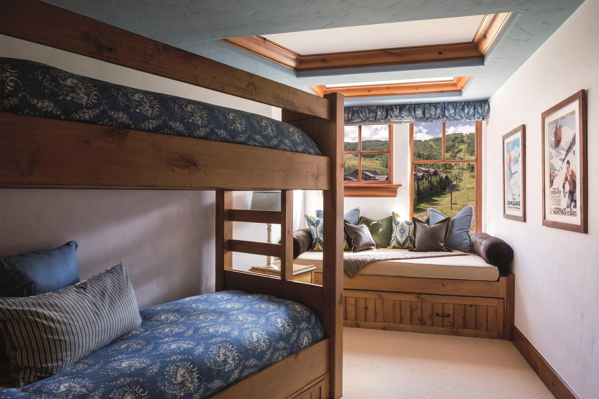 21-three-bedroom-penthouse-bunk-room.jpg