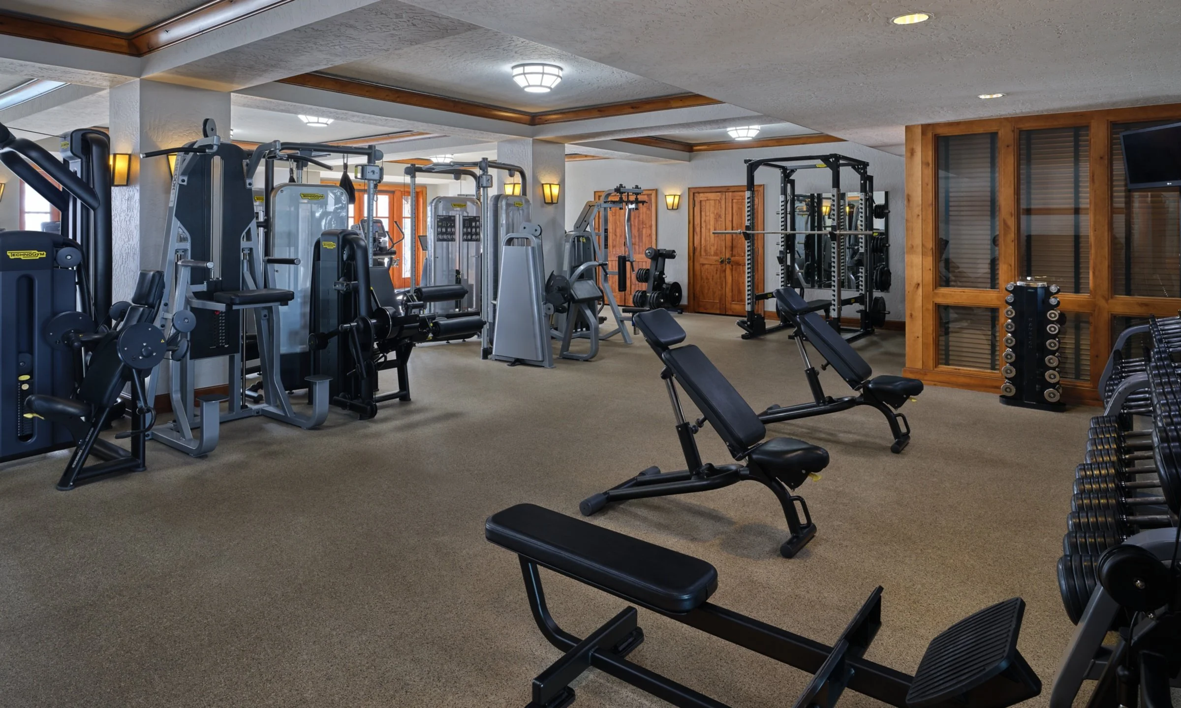 39-fitness-center.jpg