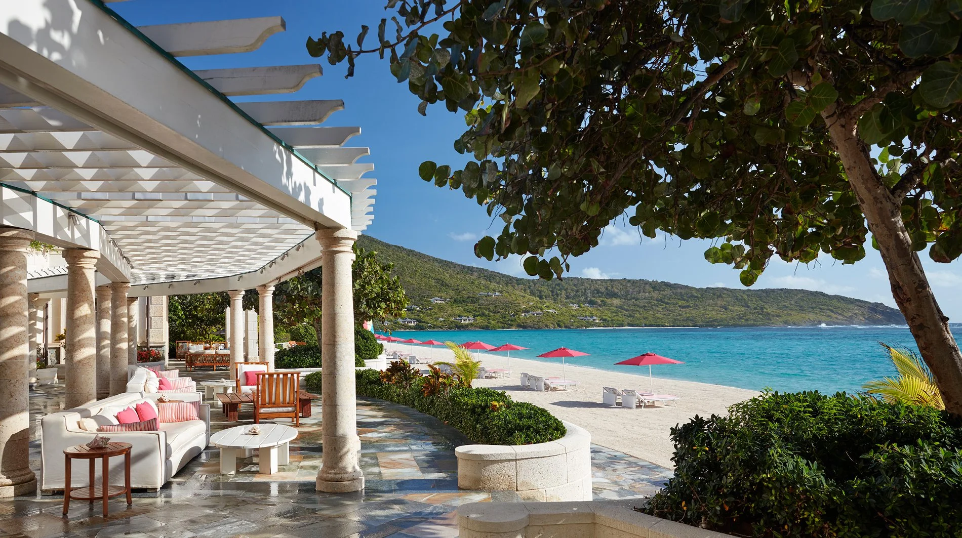 mandarin-oriental-canouan-hotel-terrace.jpg