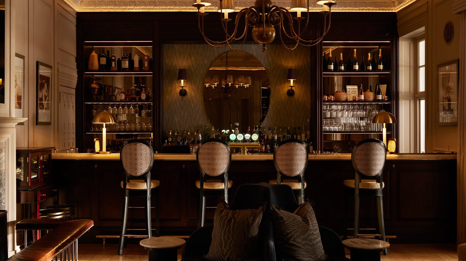 belmond-mount-nelson-planet-bar.jpeg