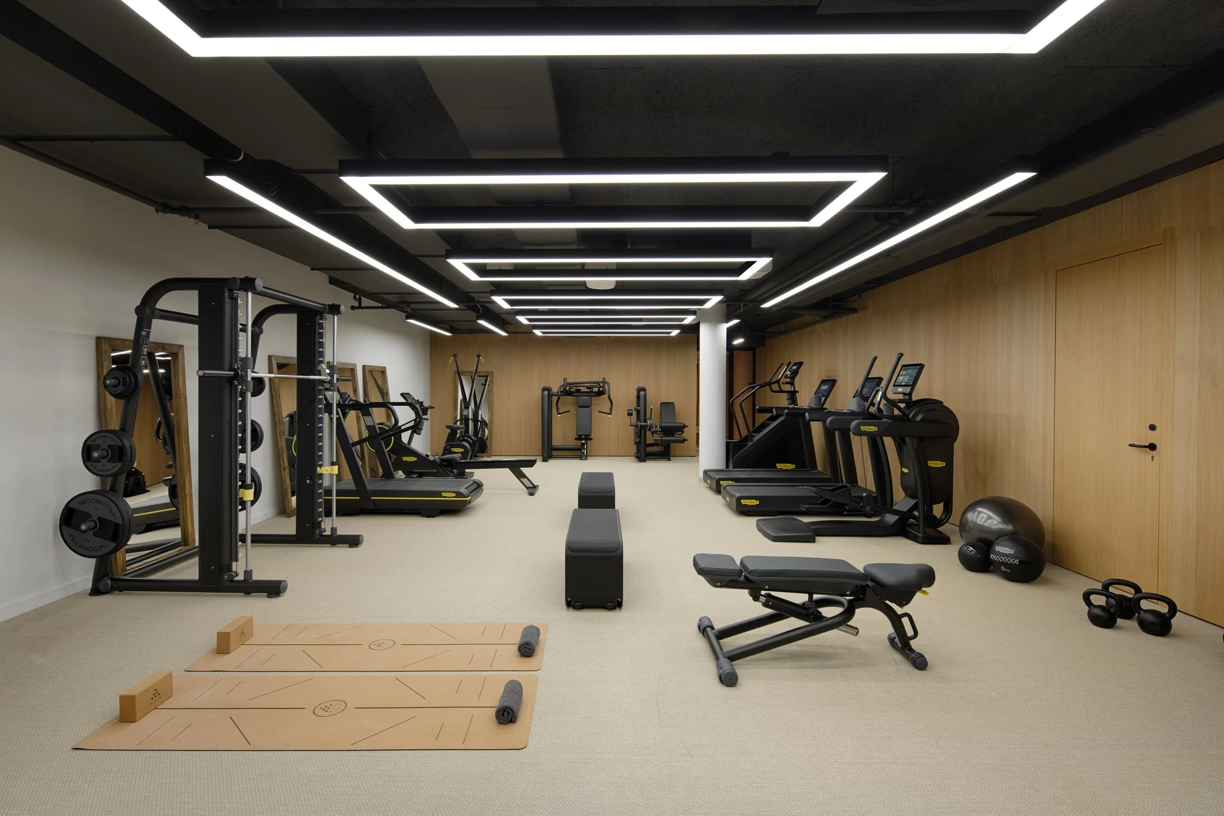 31-fitness-center.jpg