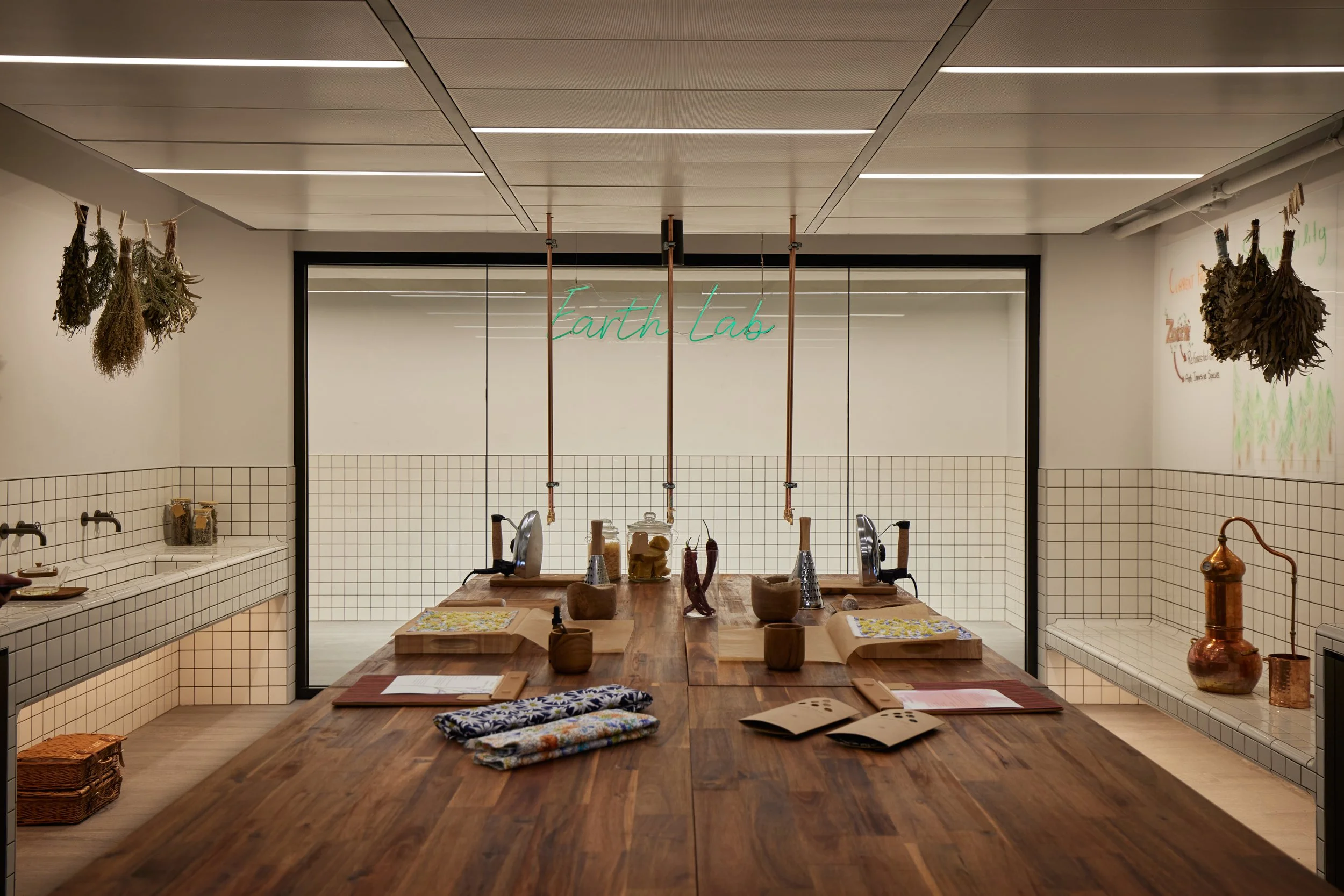 36-earth-lab-workshop-space.jpg