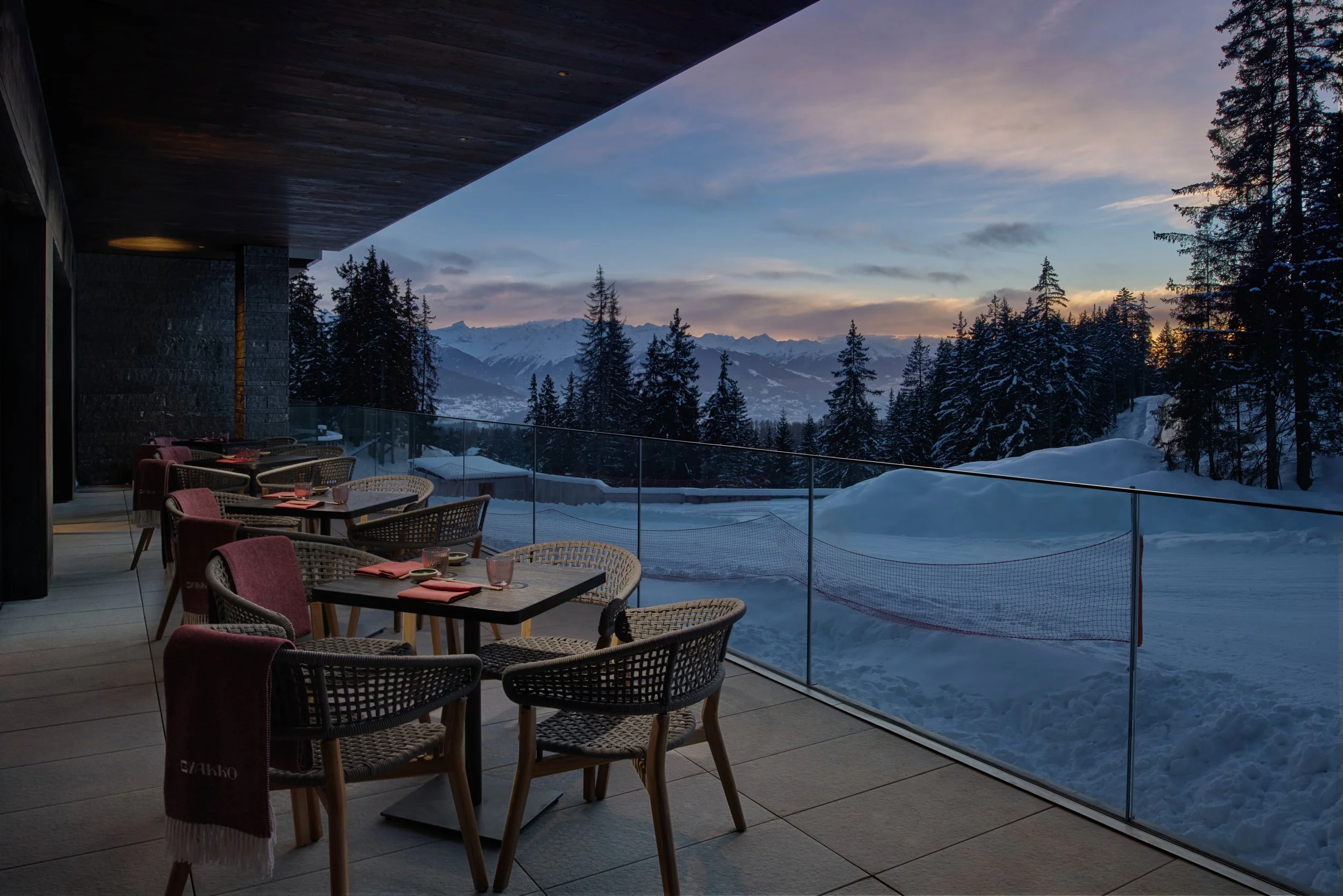 20-byakko-private-dining-terrace.jpg