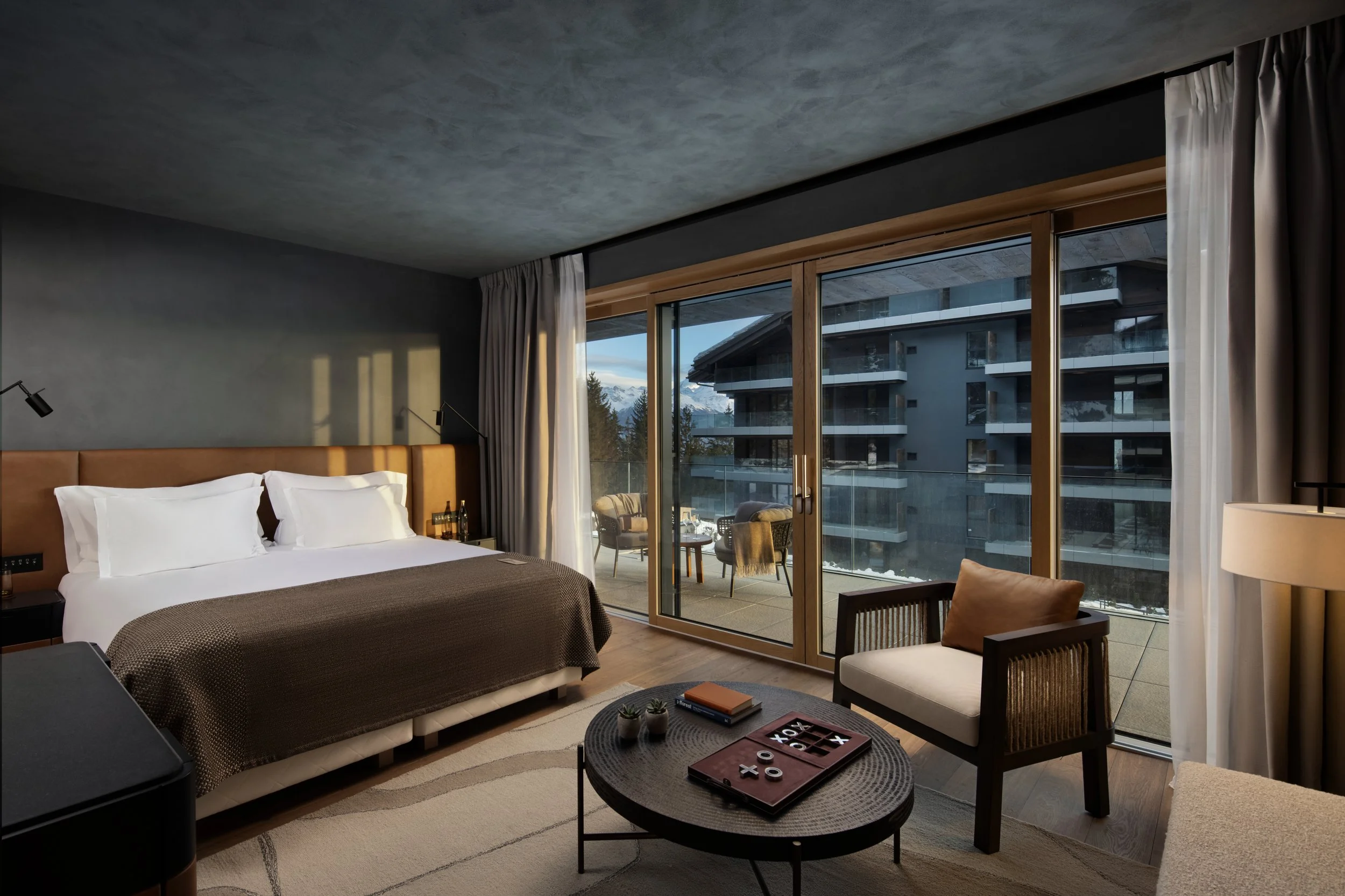 13-three-bedroom-terrace-suite-bedroom.jpg