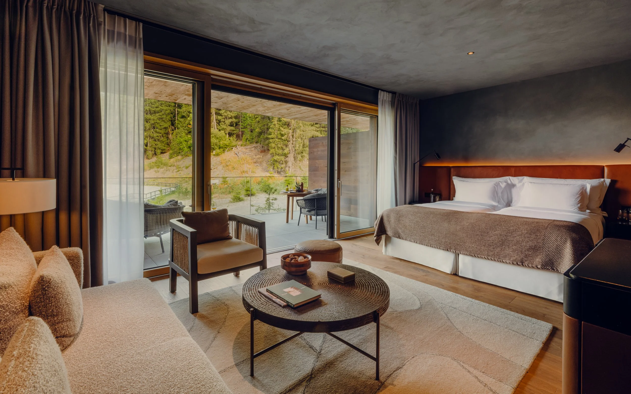 08-premium-superior-terrace-bedroom.jpg
