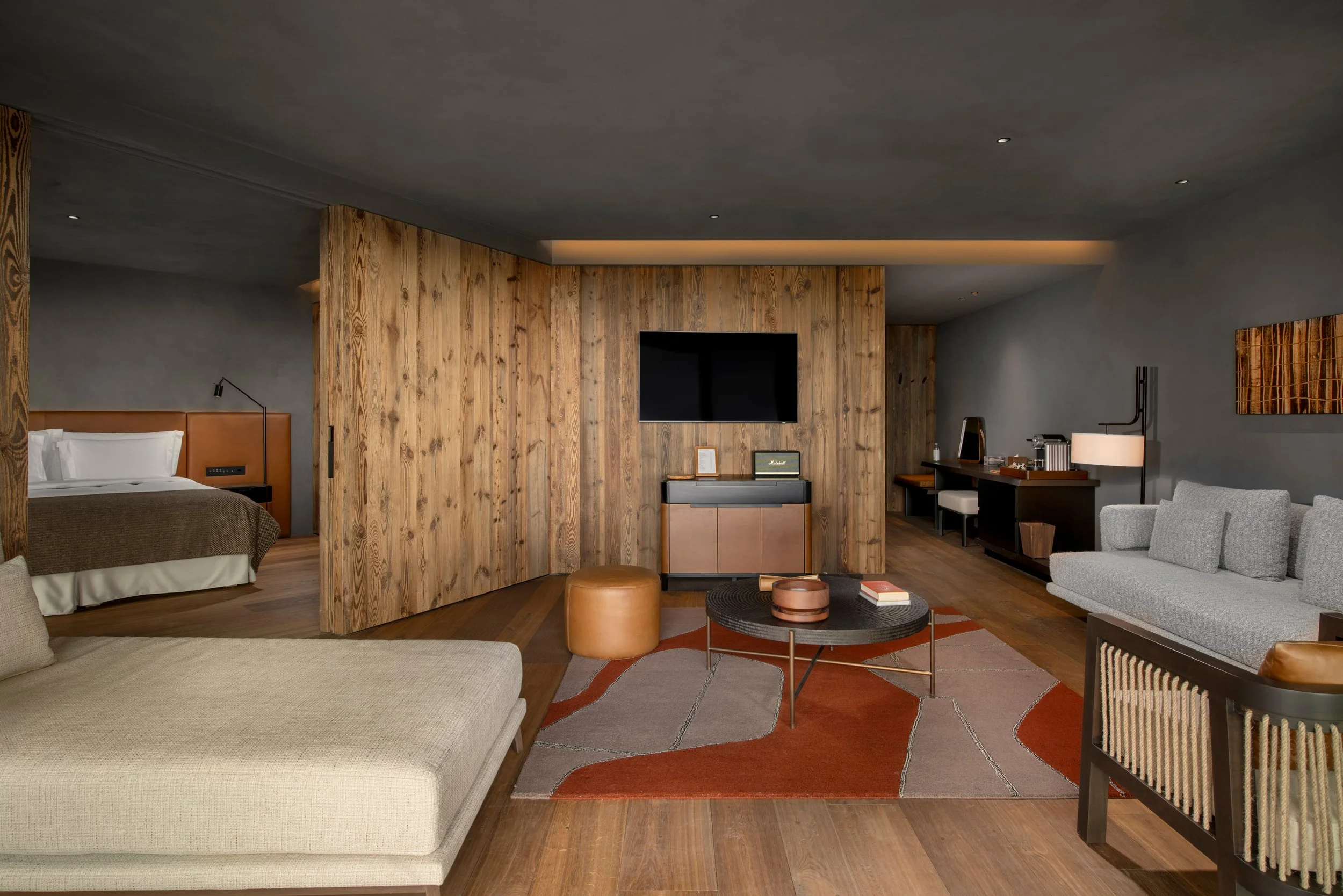 11-corner-suite.jpg