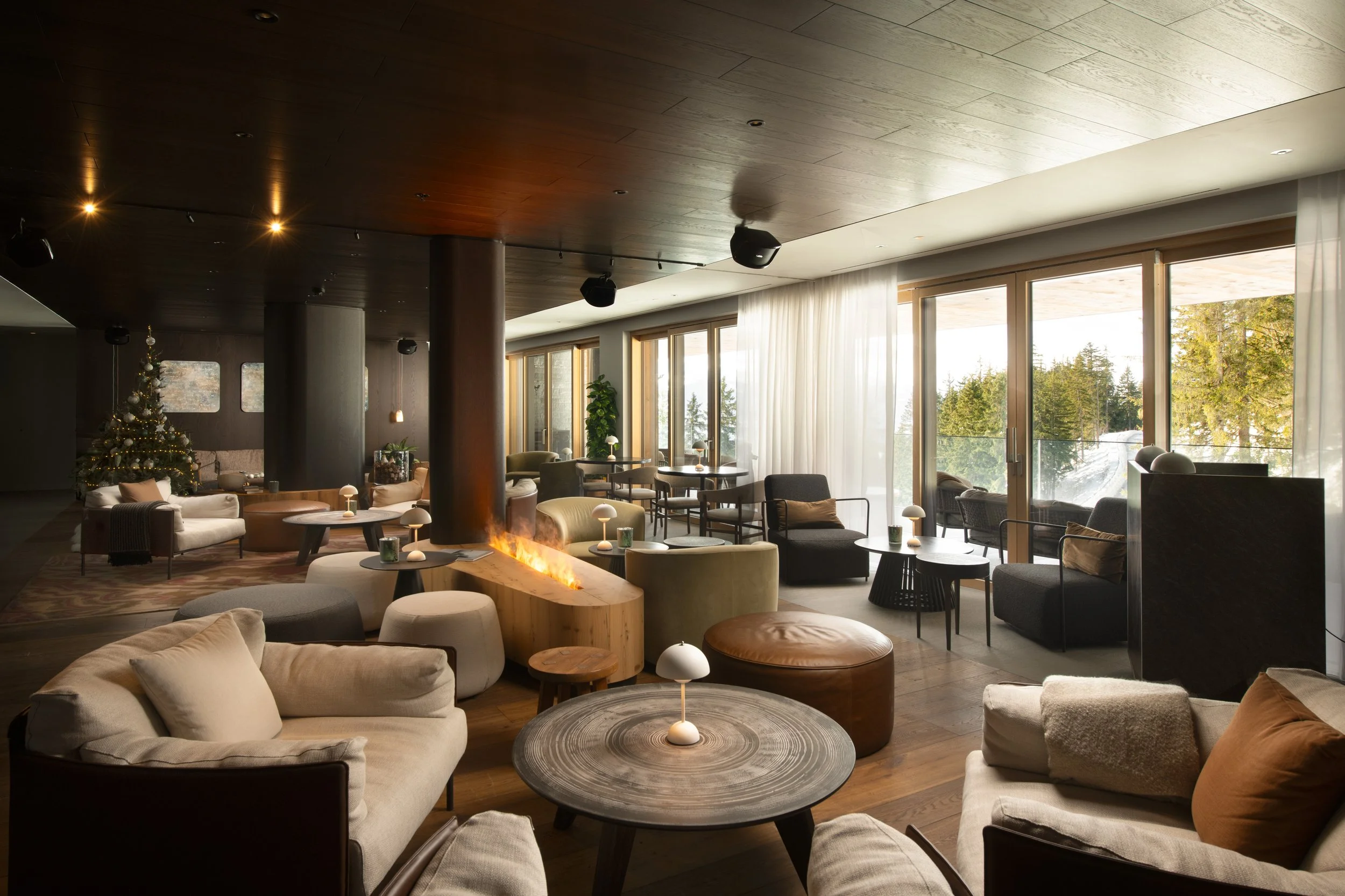 21-ora-bar-and-lounge.jpg