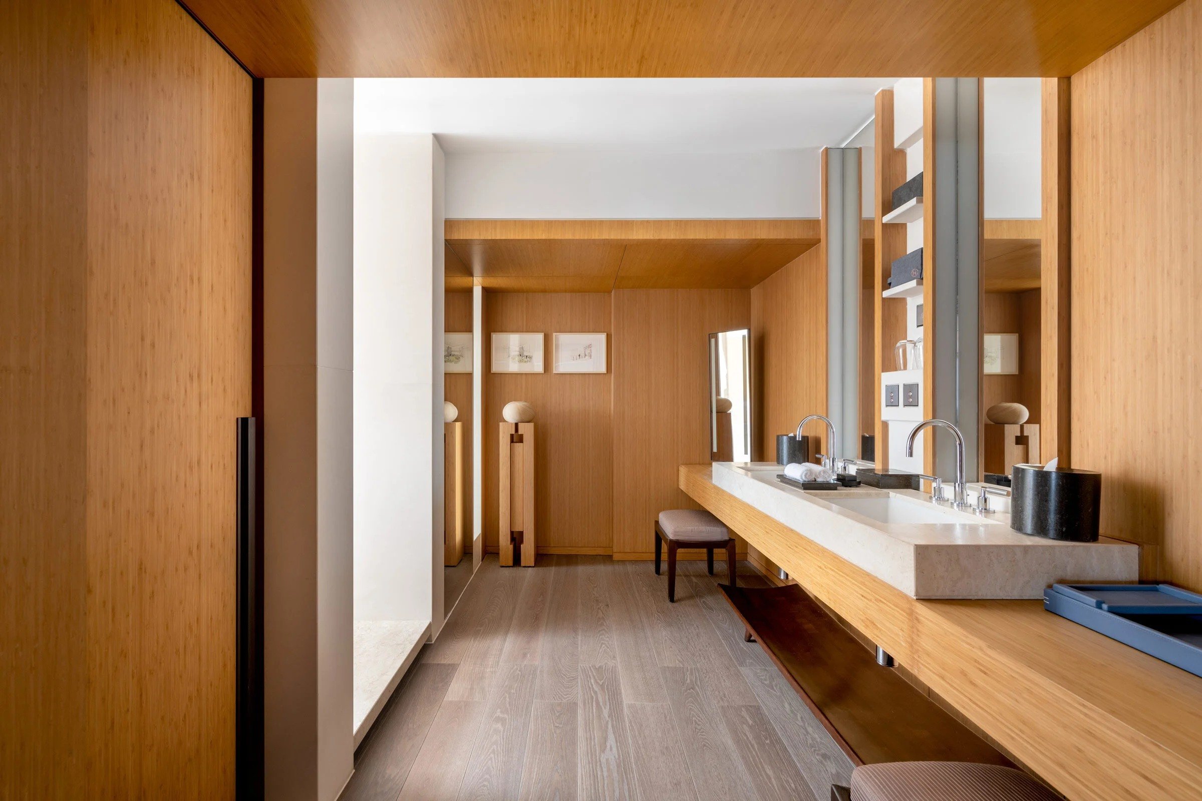 12-andre-fu-suite-bathroom.jpg