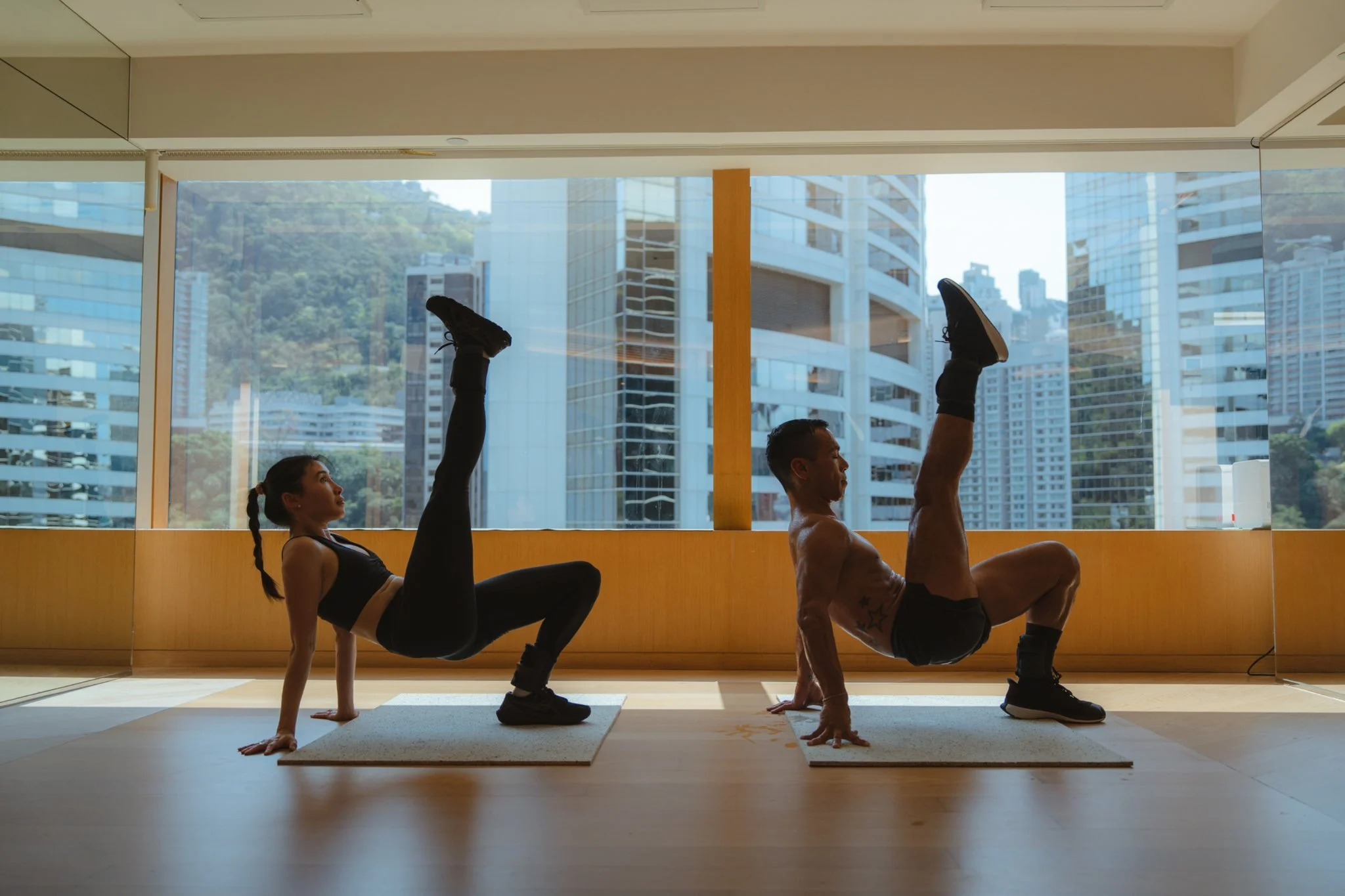 21-hotel-wellness-movement-session.jpg