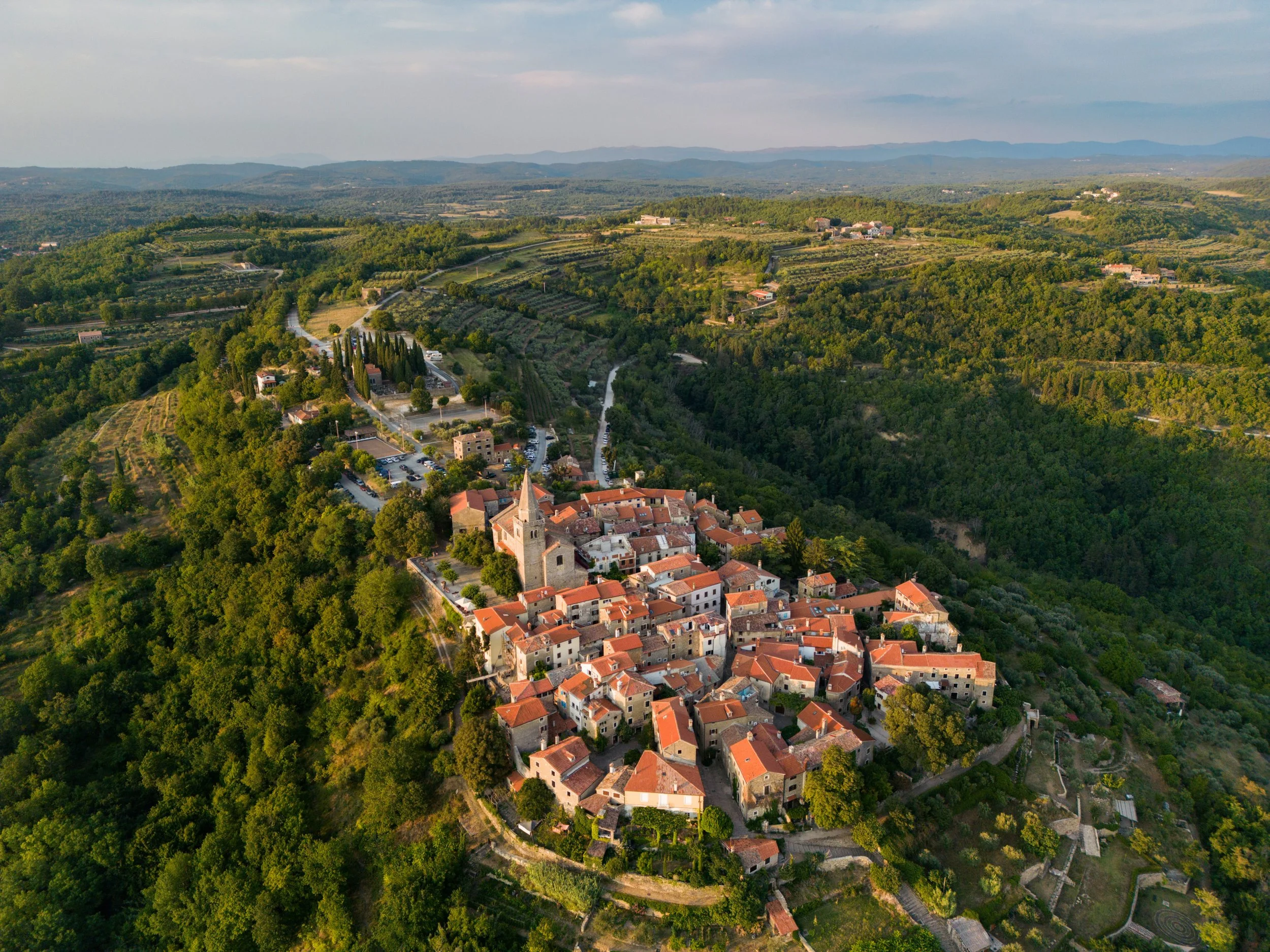 38-gro-njan-and-the-surrounding-istrian-countryside.jpg