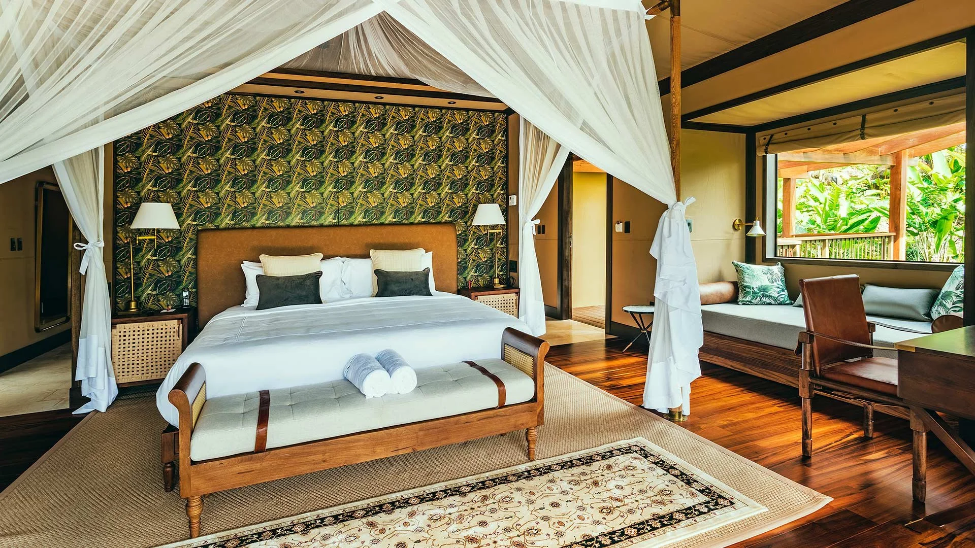 13-king-bedroom-in-a-tent.jpg