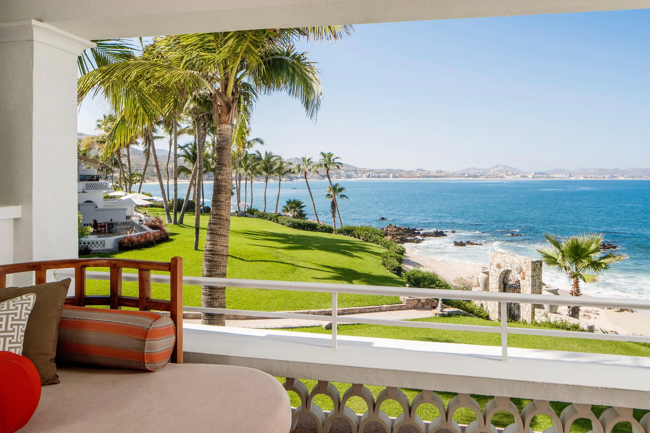 11-oceanfront-suite-terrace.jpg
