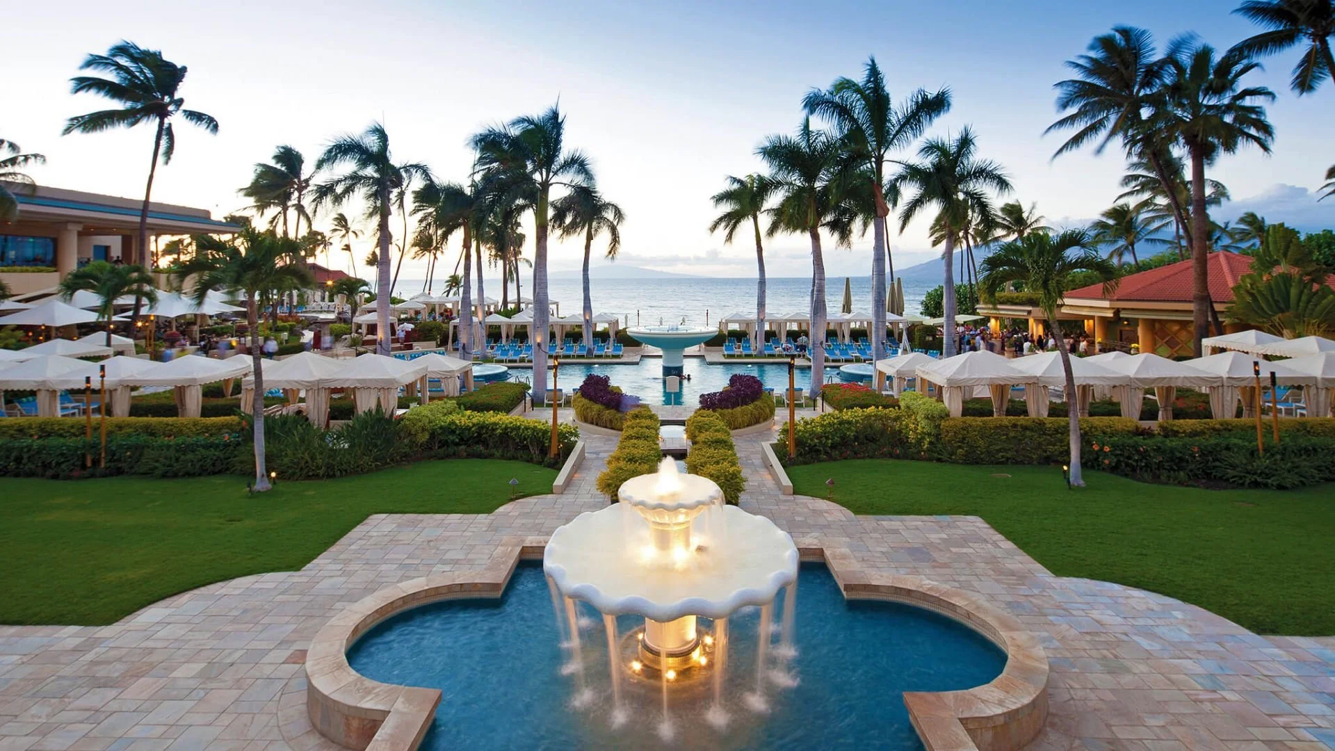 0574-01-pool-ocean-view-dusk.jpg