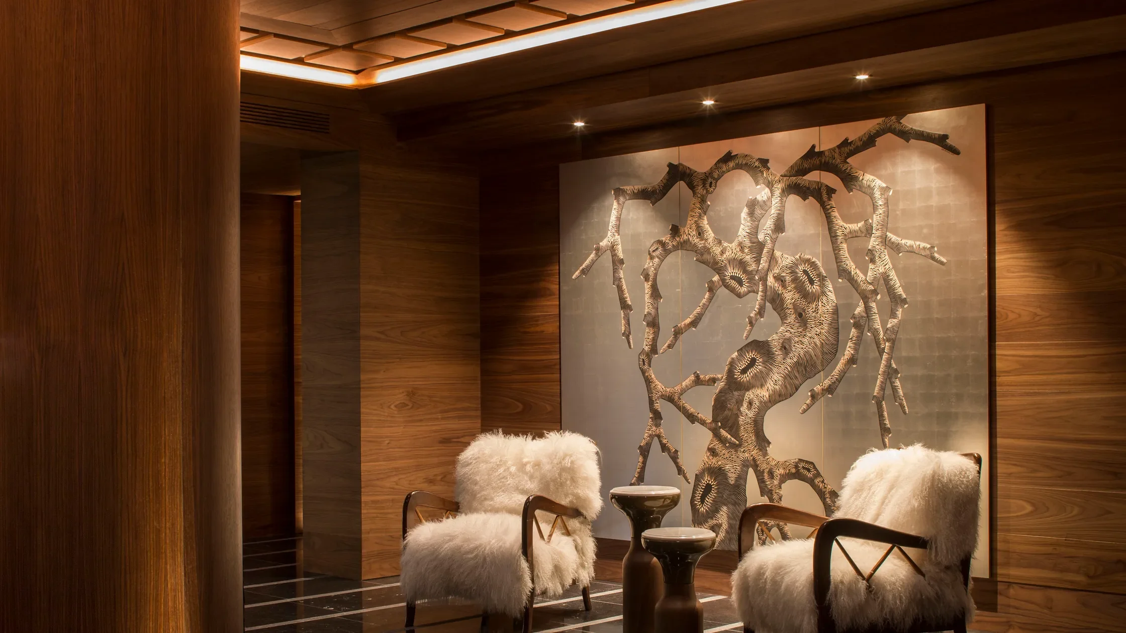 Lobby-Four-Seasons-Megeve-October-2025-PR-Global.jpg.webp