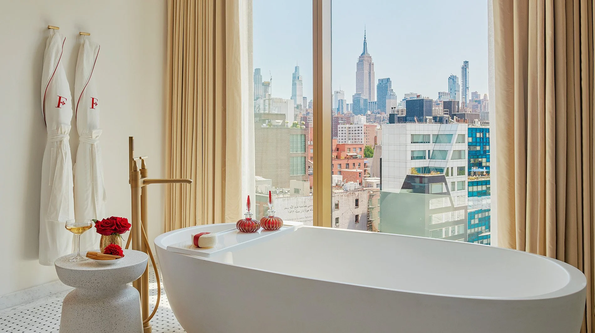 faena-new-york-rooms-and-suites-restroom.jpg